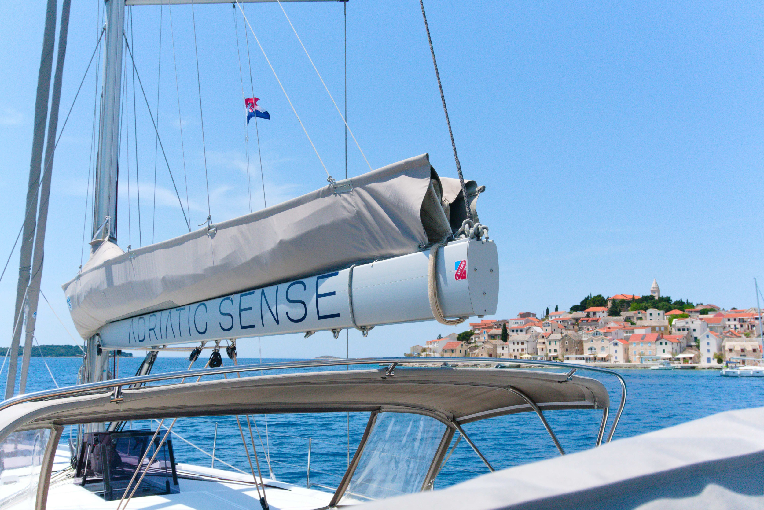 Oceanis 51.1 — photo 8