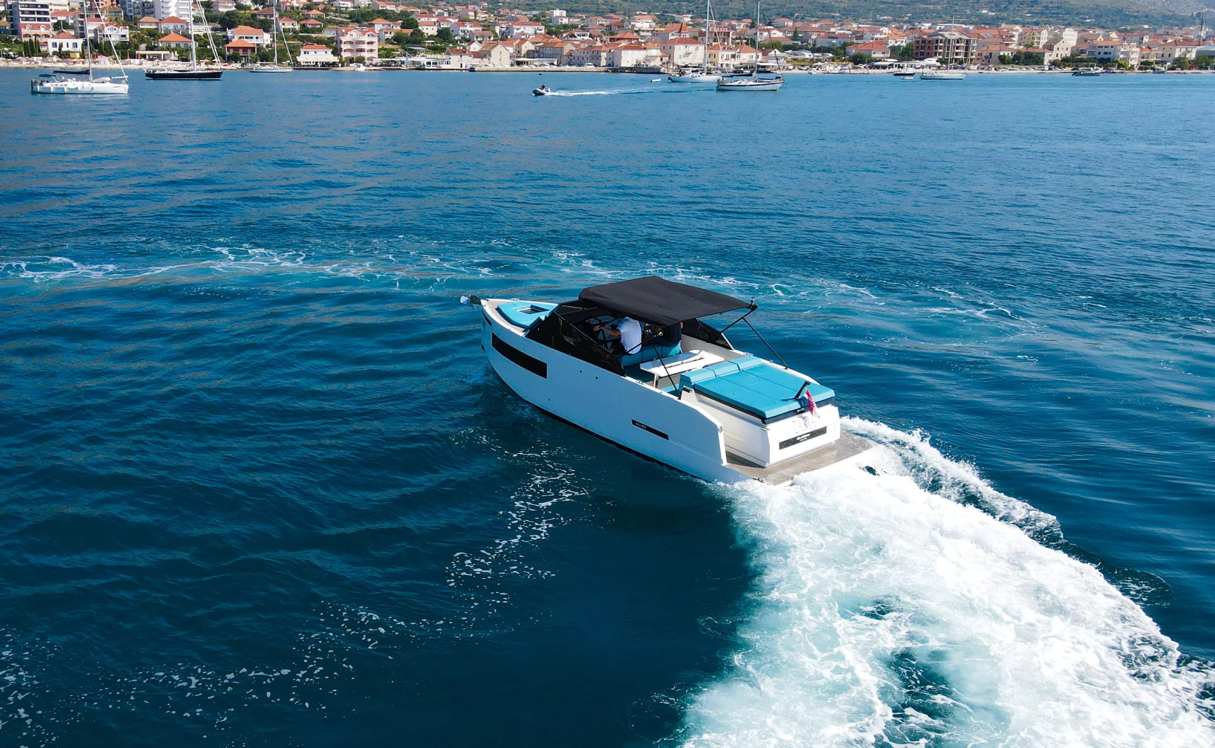 De Antonio D28 Cruiser (Zarja) Main image - 0