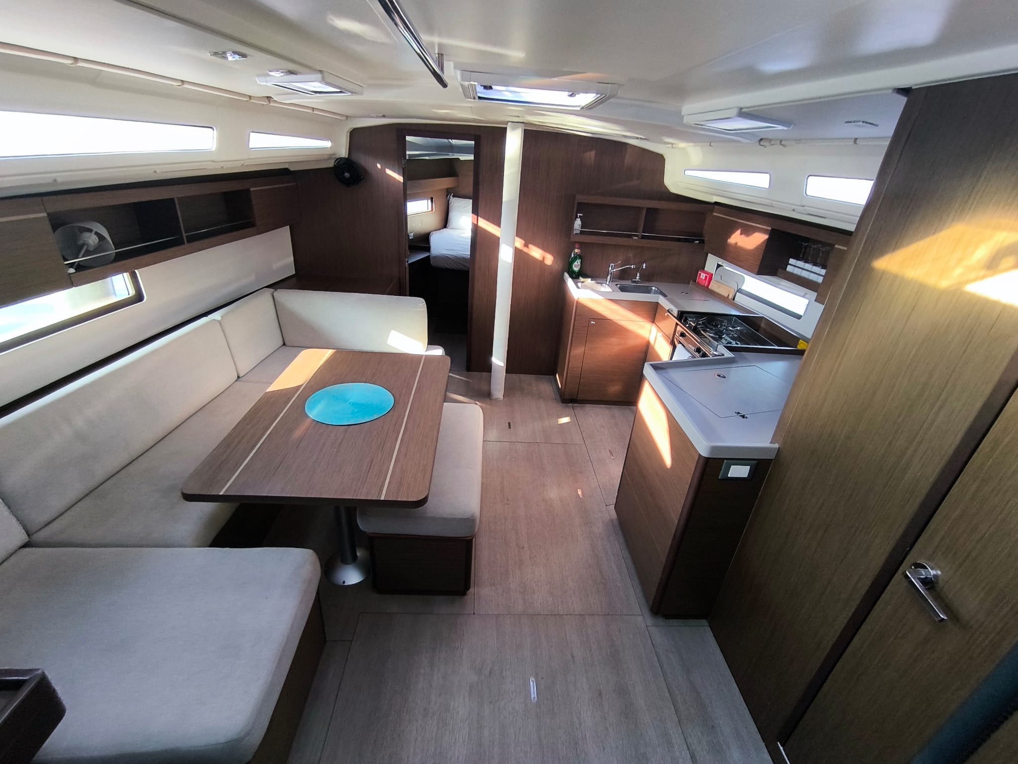 Oceanis 40.1 — photo 6