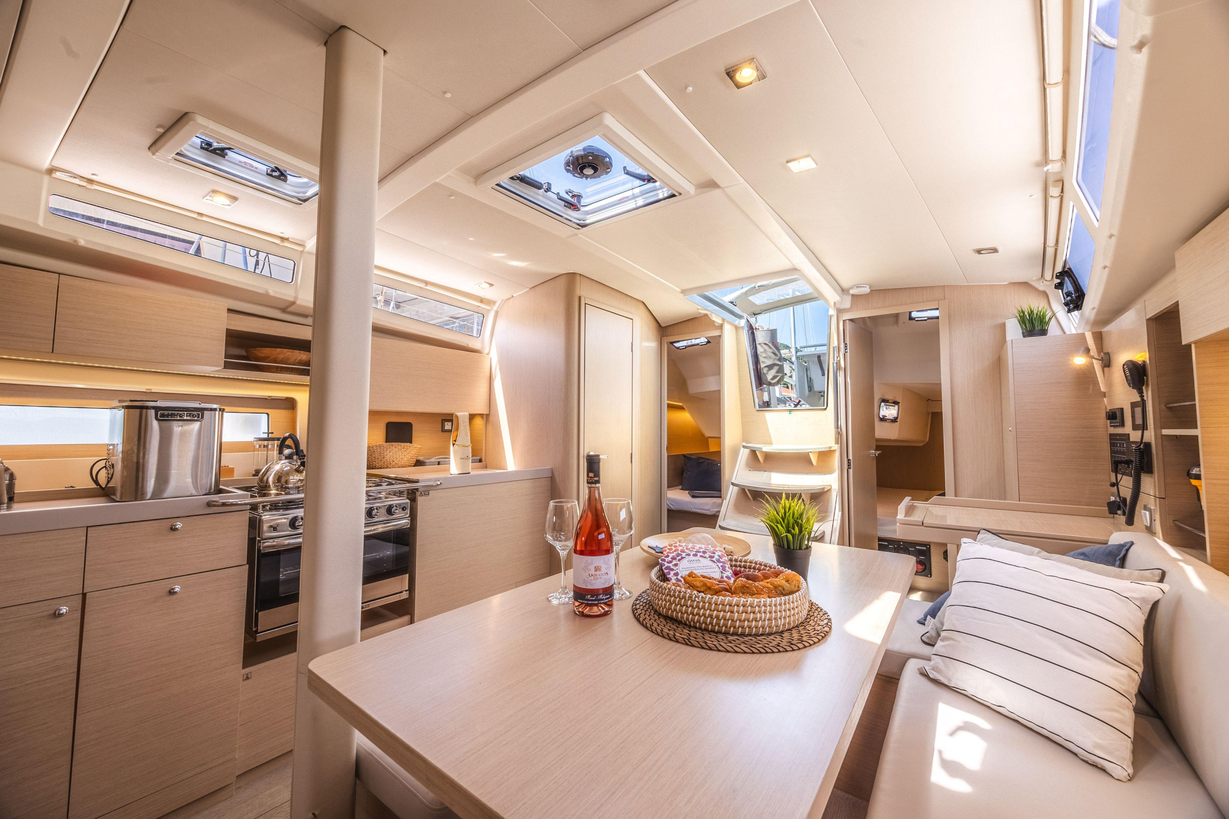 Oceanis 37.1 — photo 49