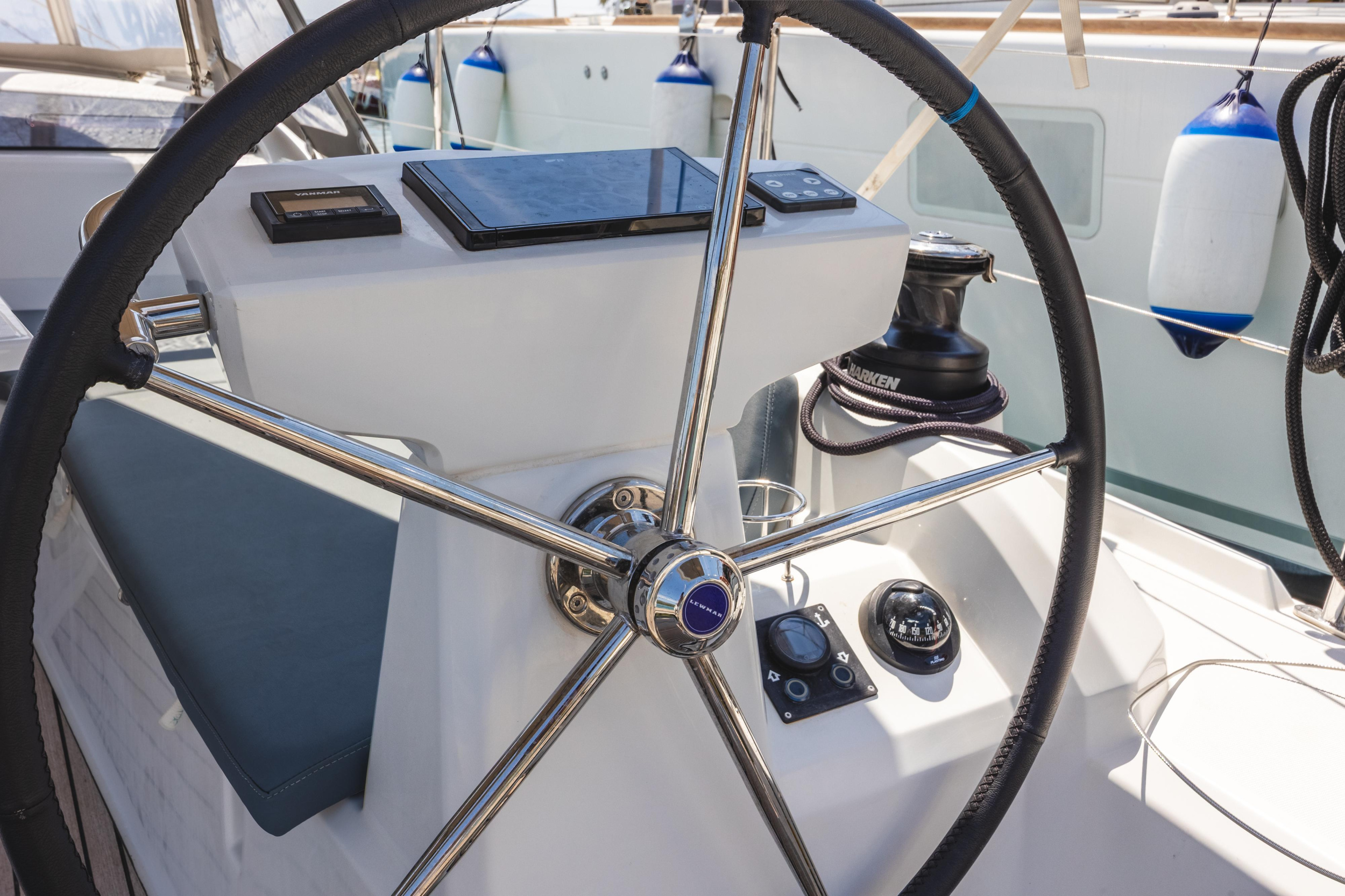 Oceanis 37.1 — photo 45