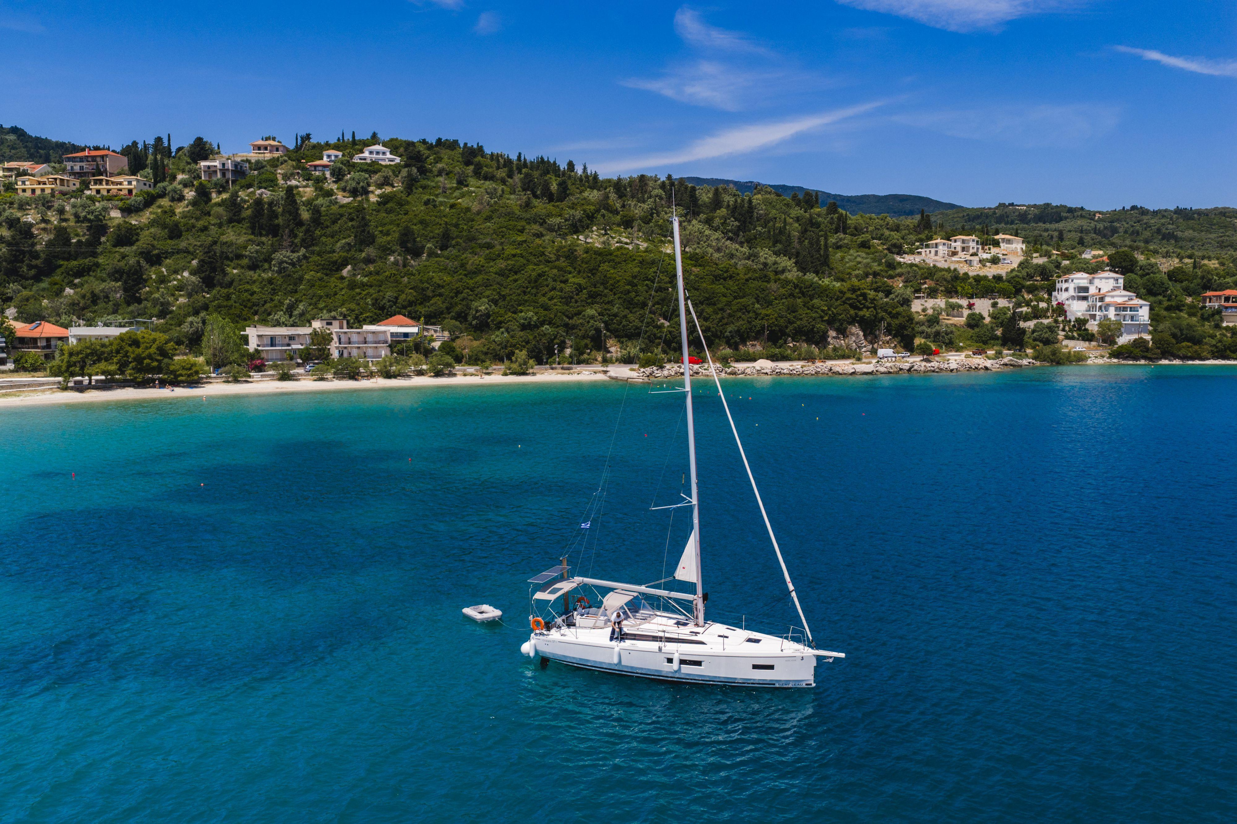 Oceanis 37.1 — photo 24