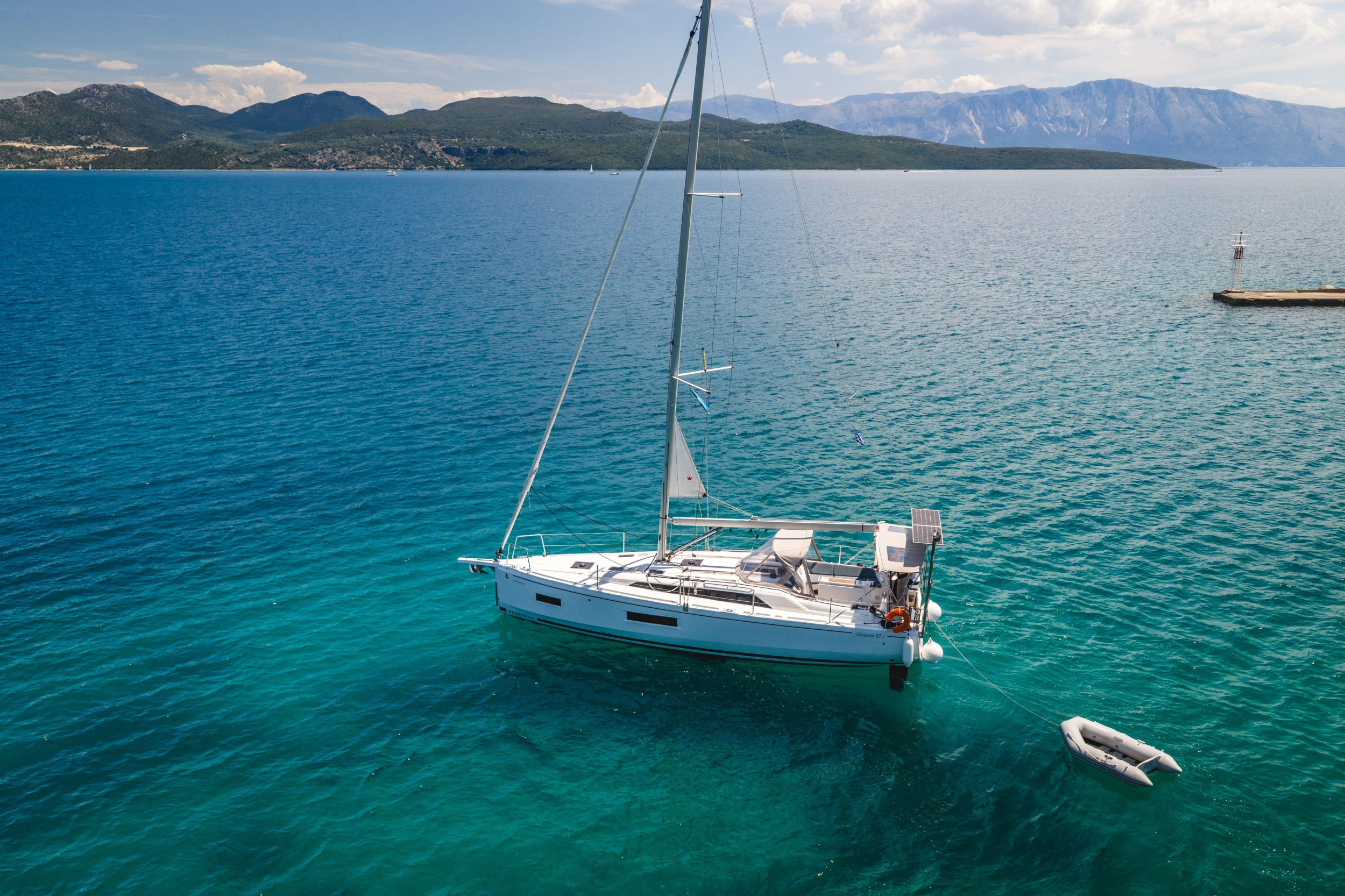 Oceanis 37.1 — photo 19