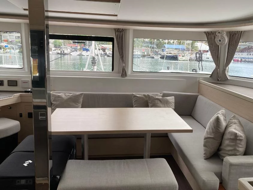 Lagoon 46 (Bugaboo) Interior image - 2