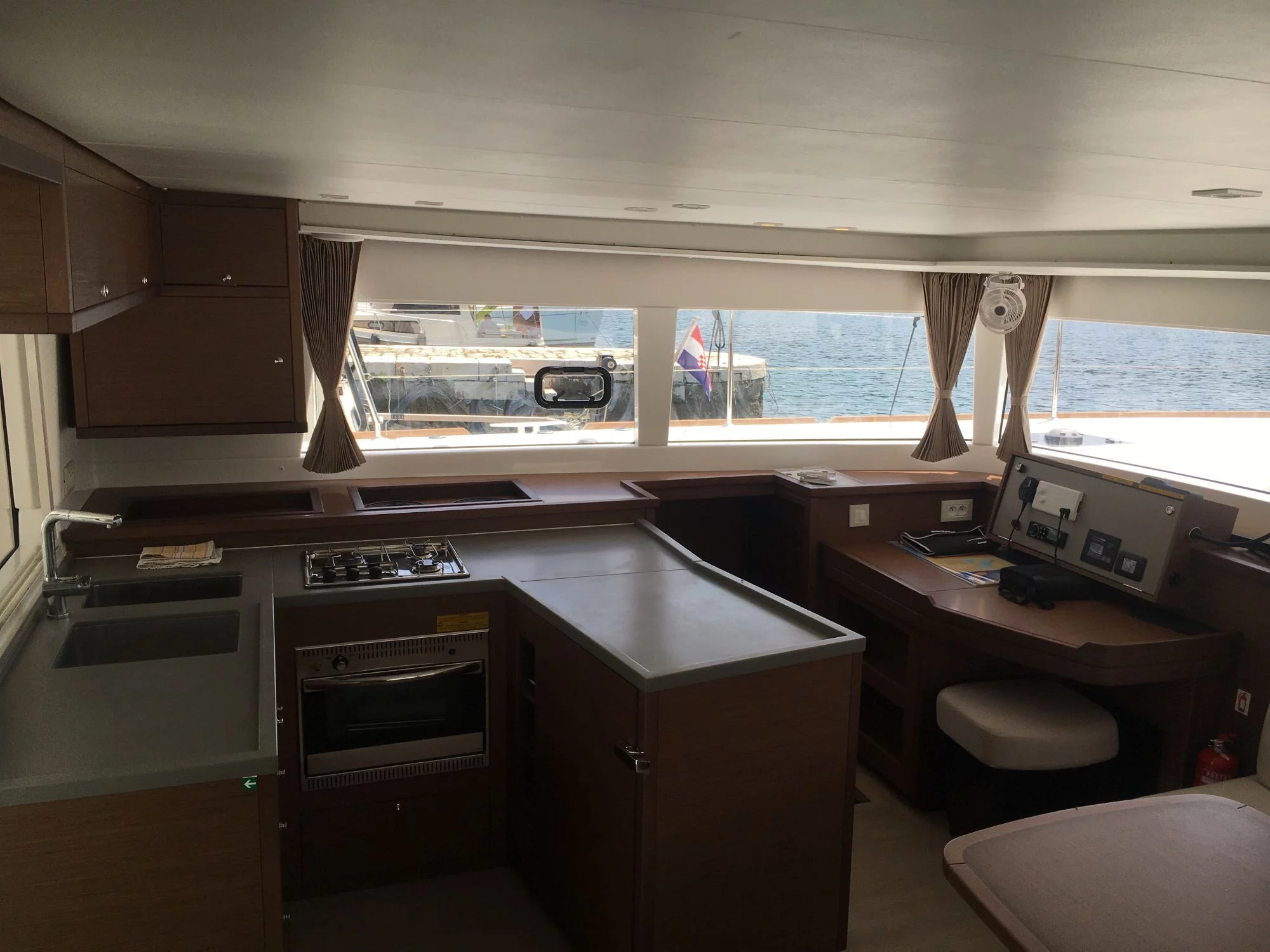 Lagoon 450F (SAMOGON)  - 4