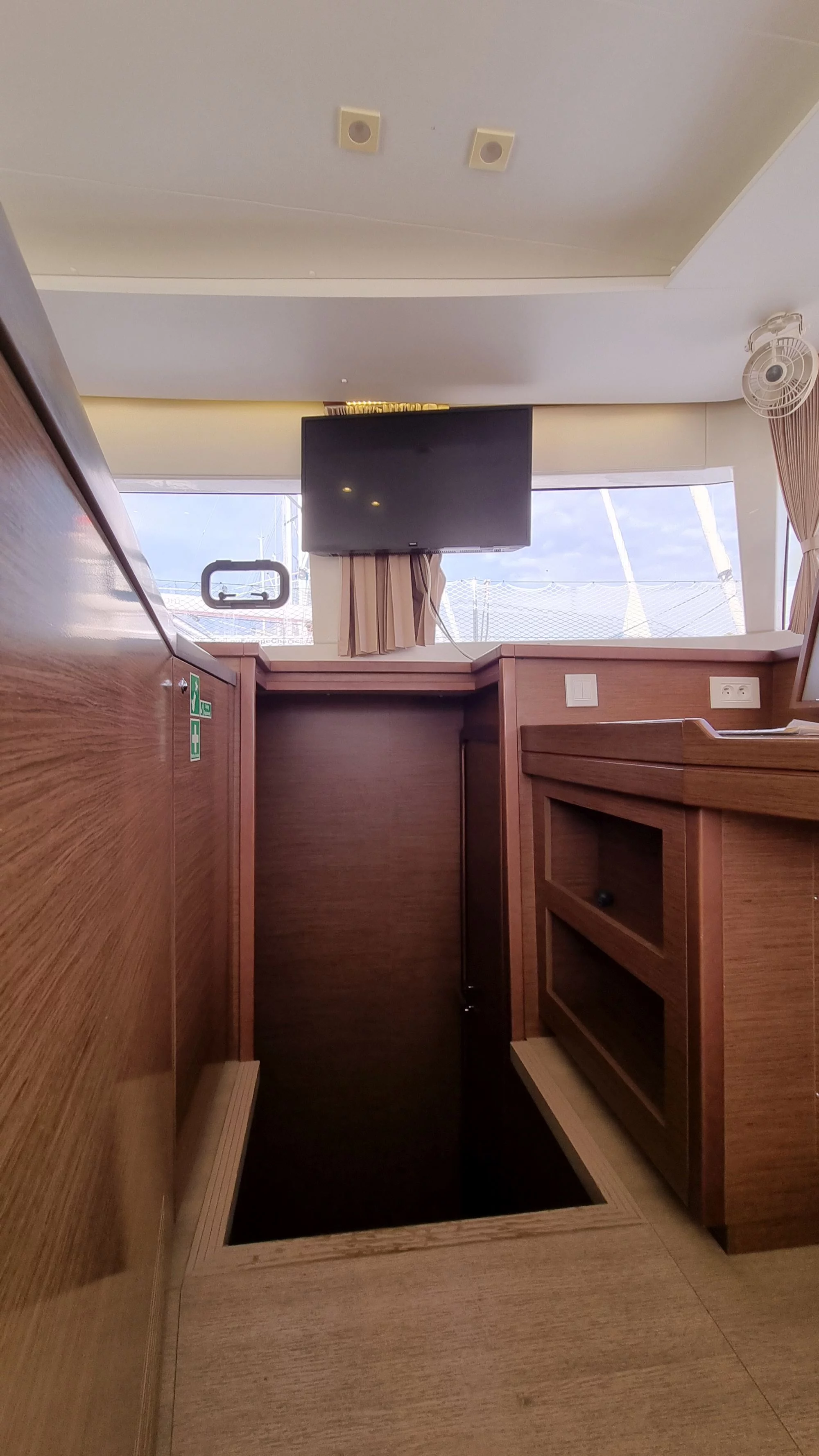 Lagoon 450F (SAMOGON)  - 13