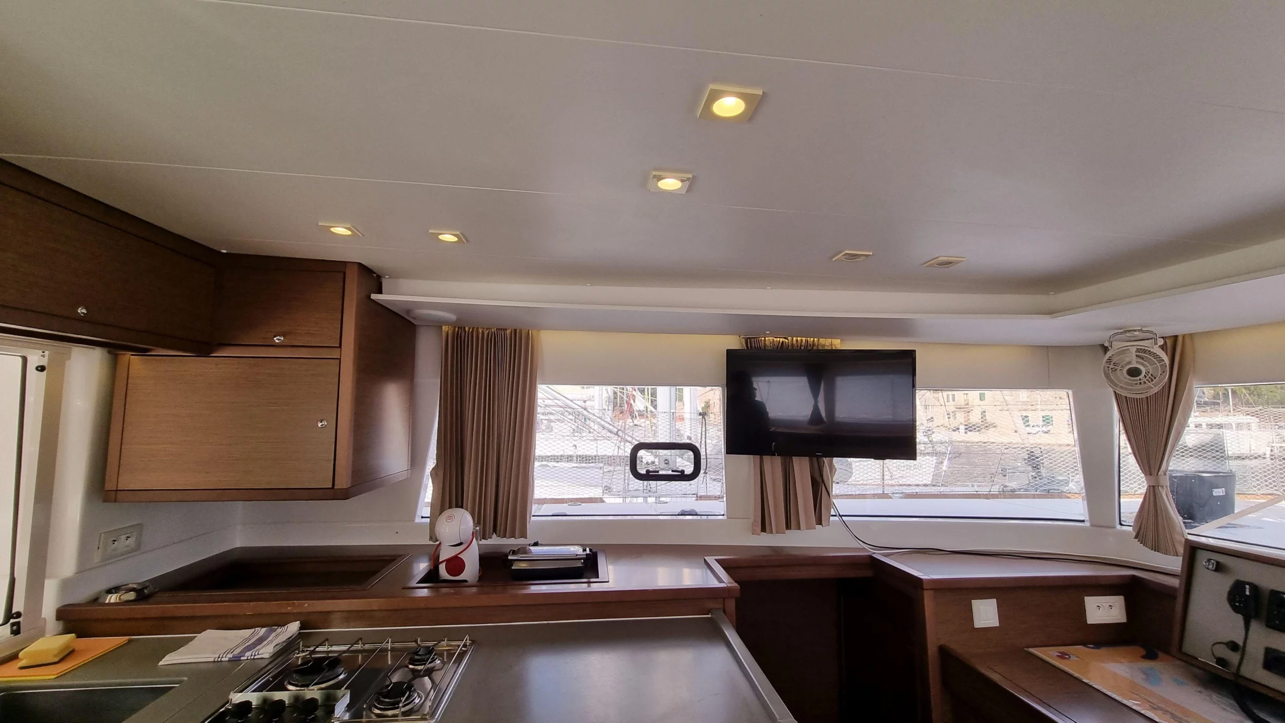 Lagoon 450F (SAMOGON)  - 11