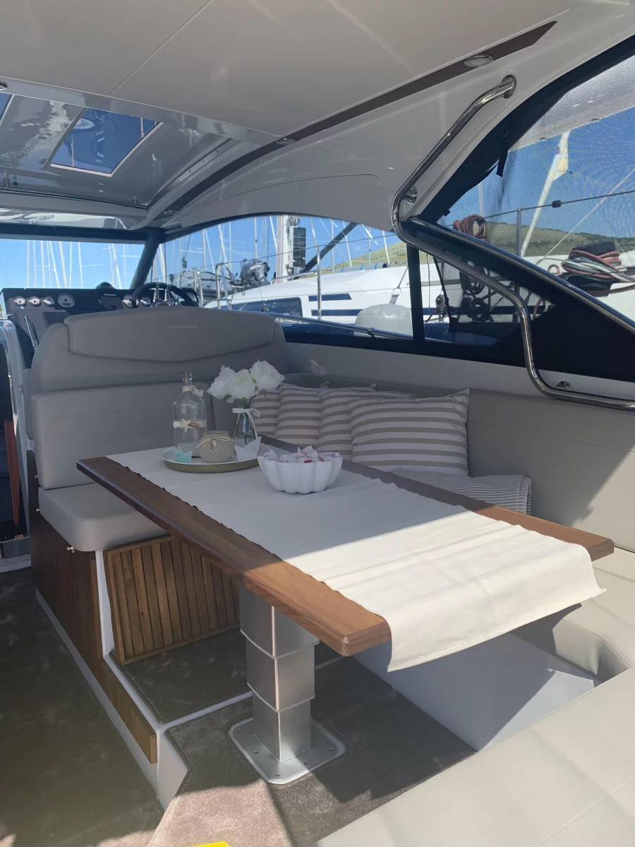 Grandezza 34 OC (Alice) cockpit - 22