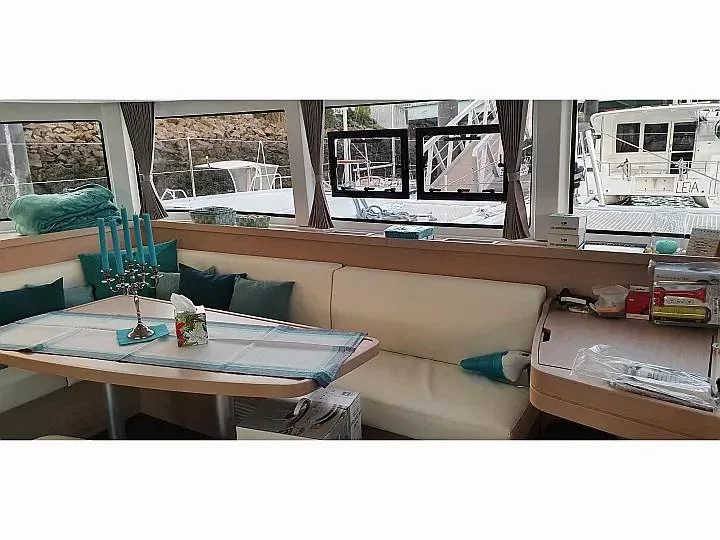 Lagoon 42 (Marianne) Interior image - 15