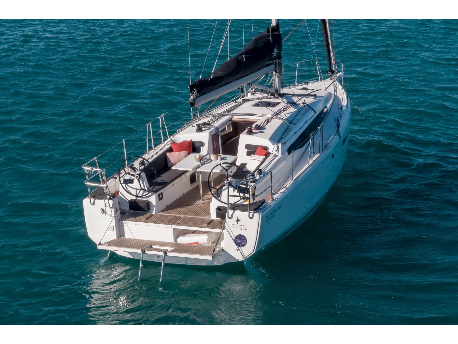 Sun Odyssey 380 — photo 1