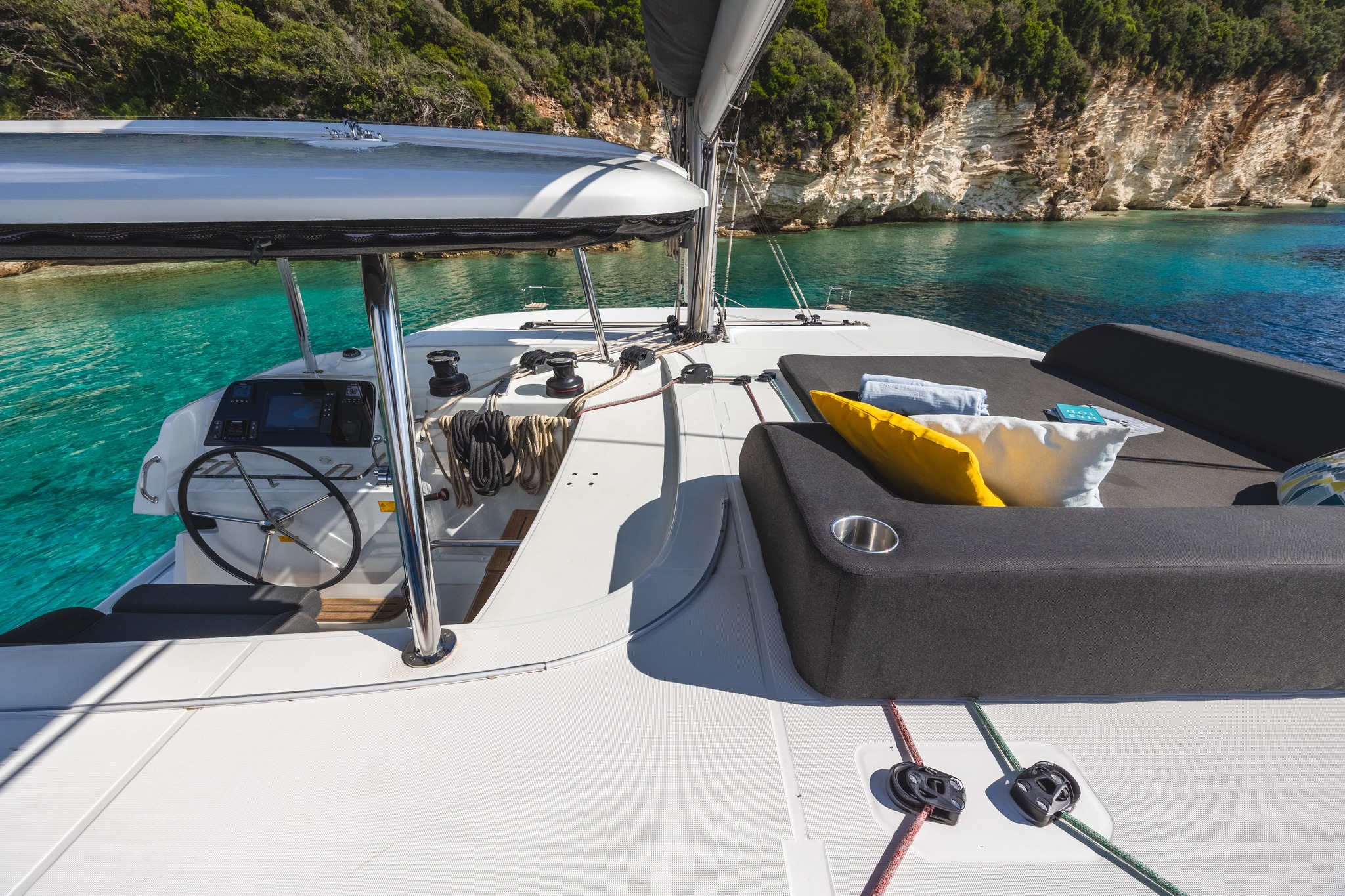 Lagoon 42 — photo 12