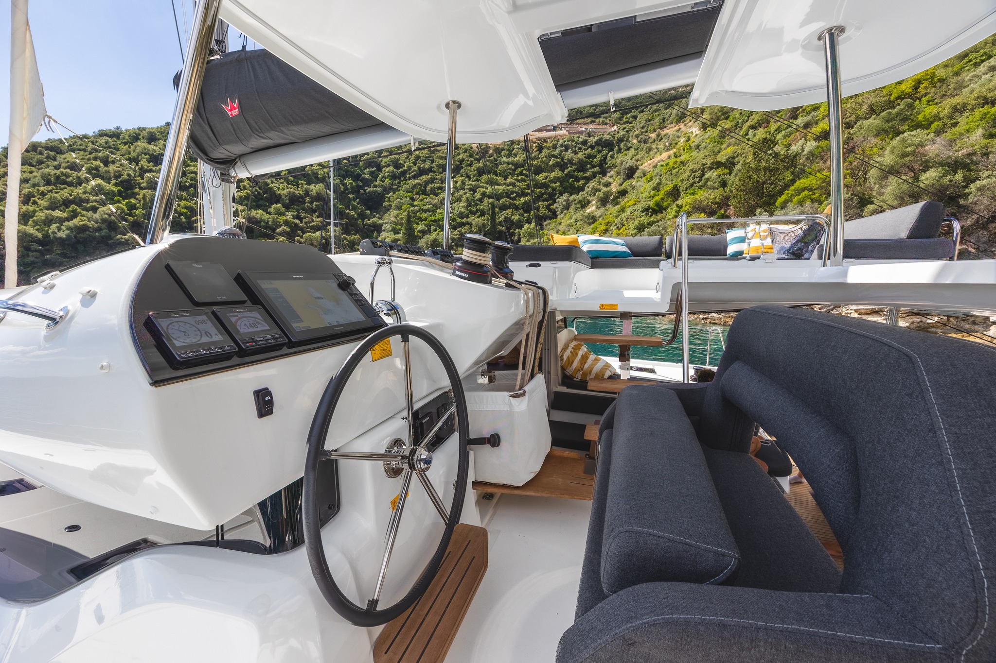 Lagoon 43 — photo 21