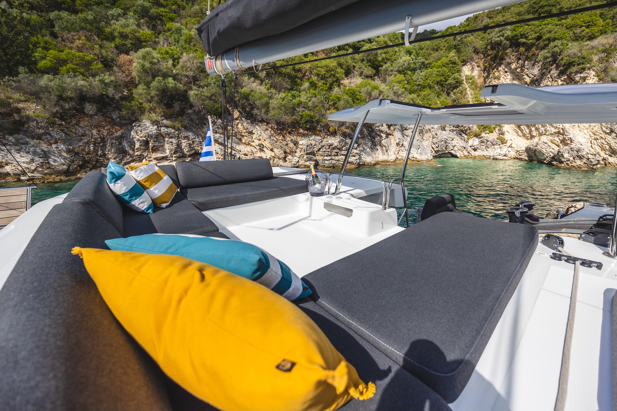 Lagoon 43 — photo 23