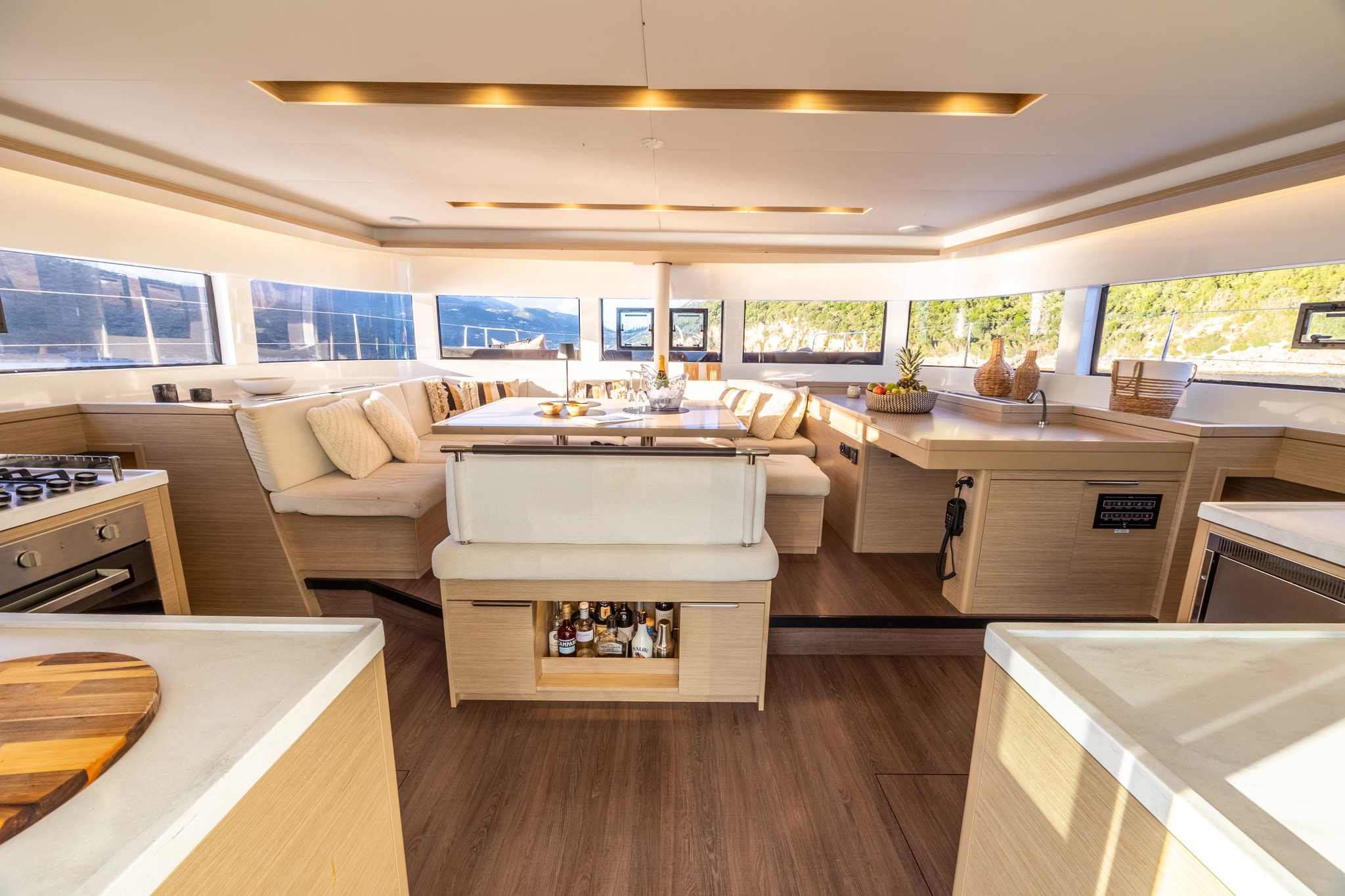 Lagoon 51 — photo 18