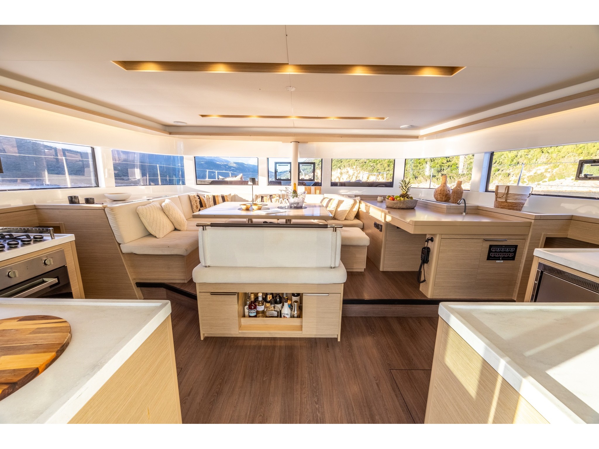 Lagoon 51 — photo 25