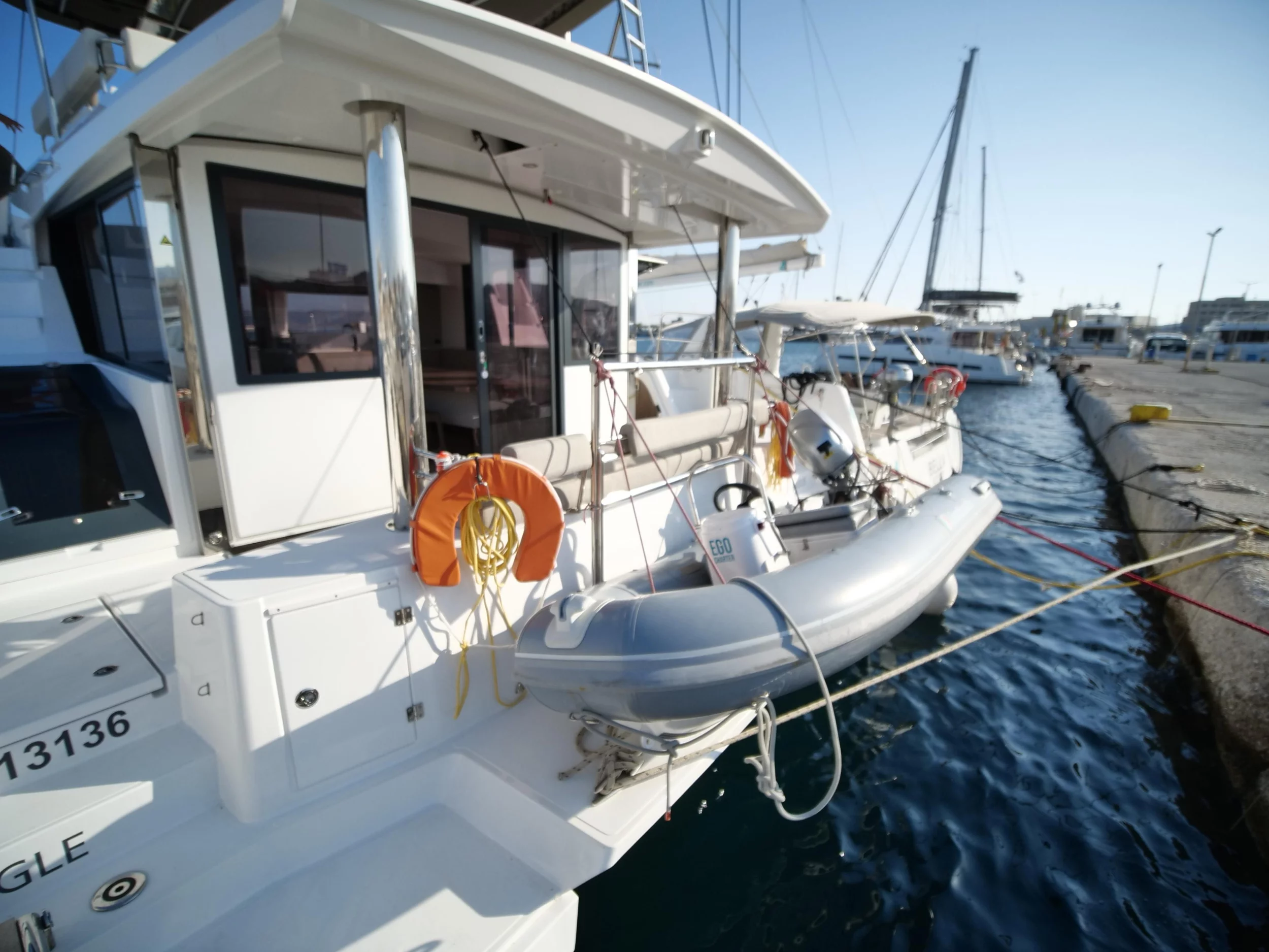 Bali 4.8 (EAGLE) aft cockpit - 24