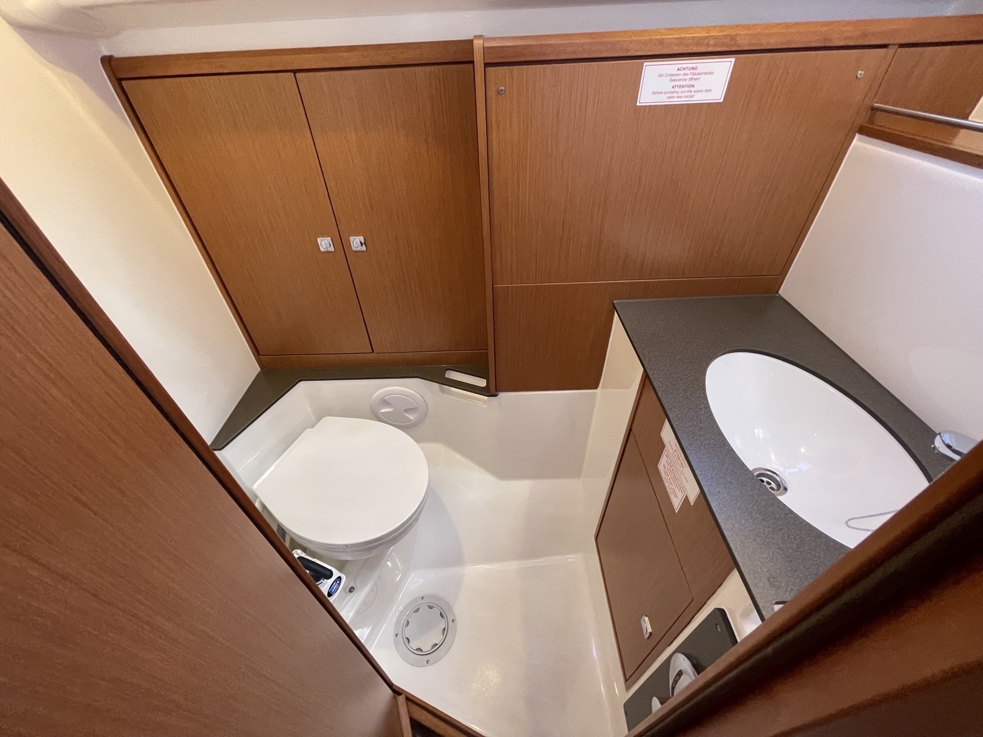 Photo #7 - Bavaria Cruiser 37 (Sixteen) in Stoccolma - 20603