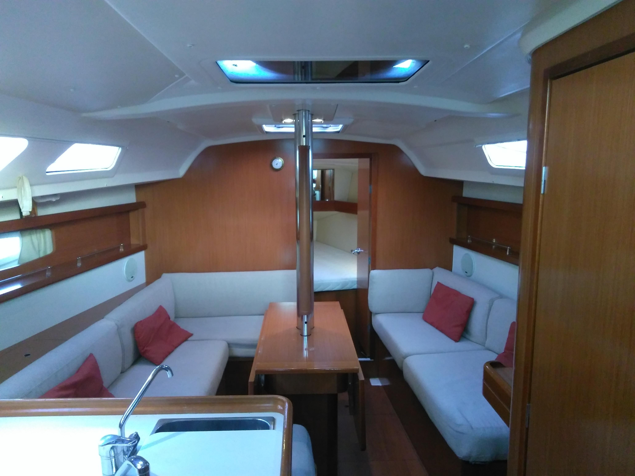Oceanis 34 — photo 3
