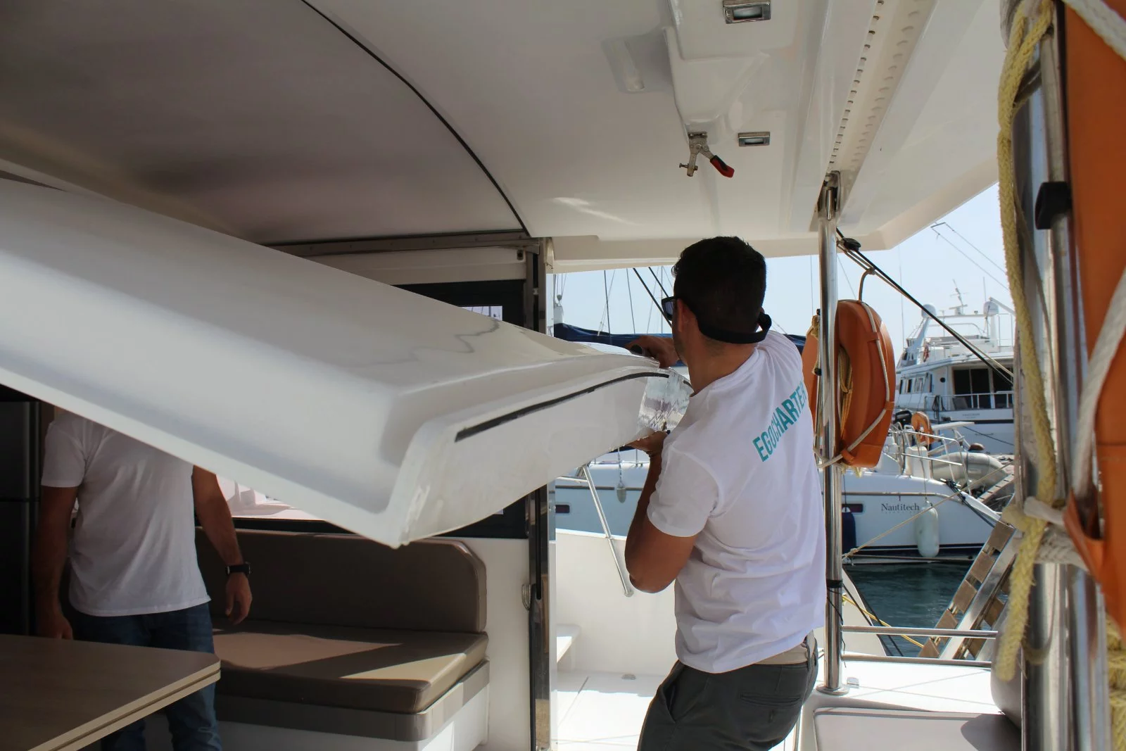 Bali 4.1 (Double Kiss) tilting door - 2