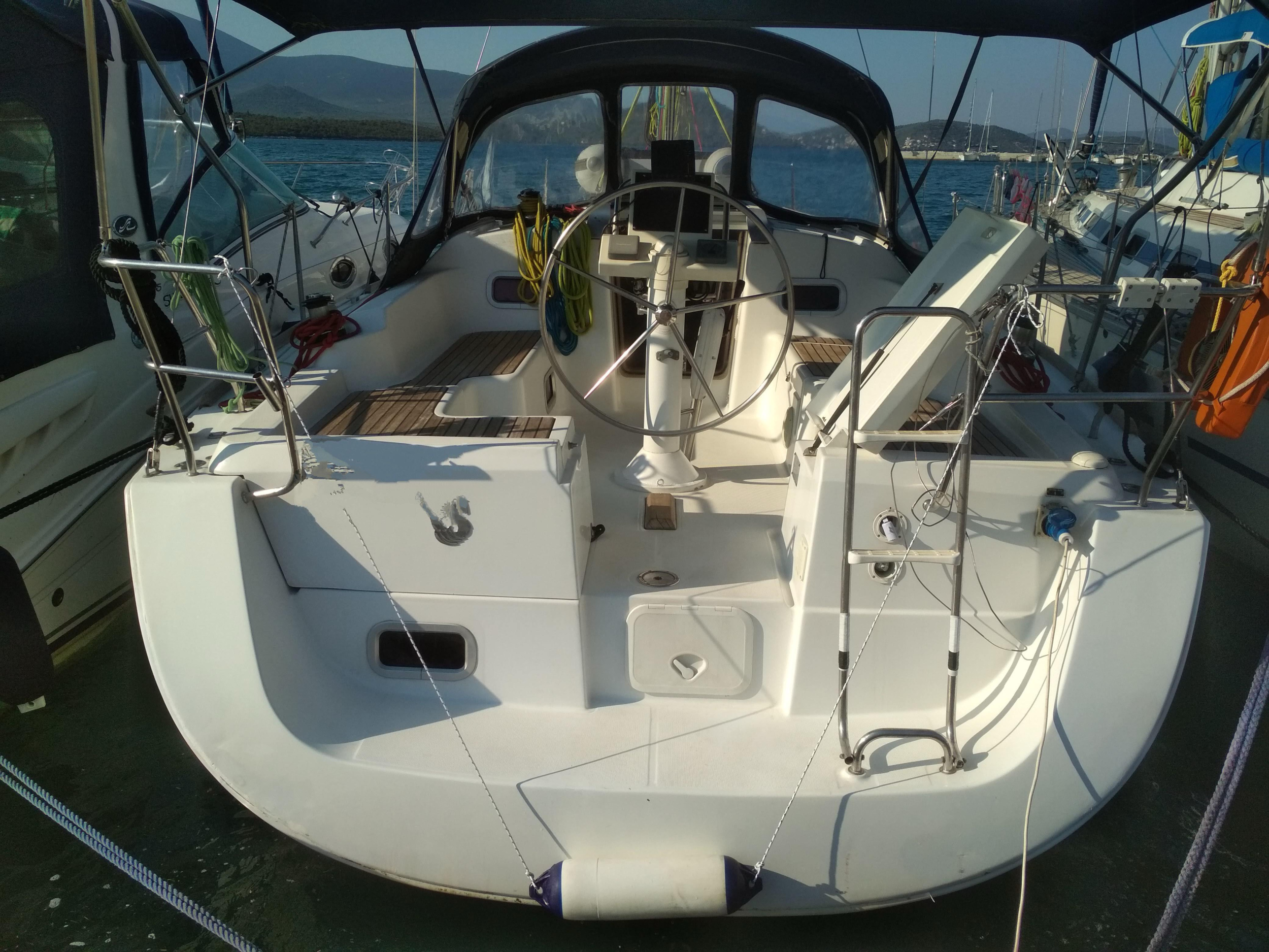 Oceanis 34 — photo 1