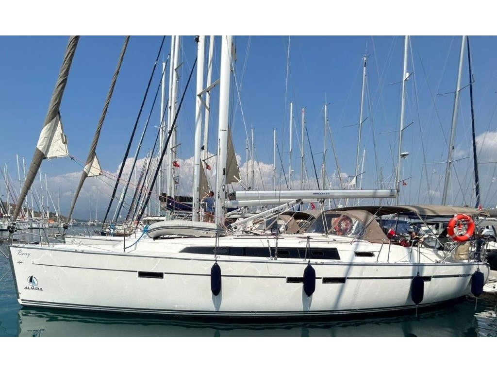 Photo #1 - Bavaria 46 C (Berry) en Fethiye - 20328