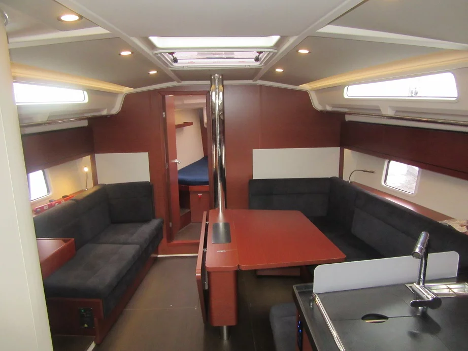 Hanse 418 (Nine) Interior image - 2