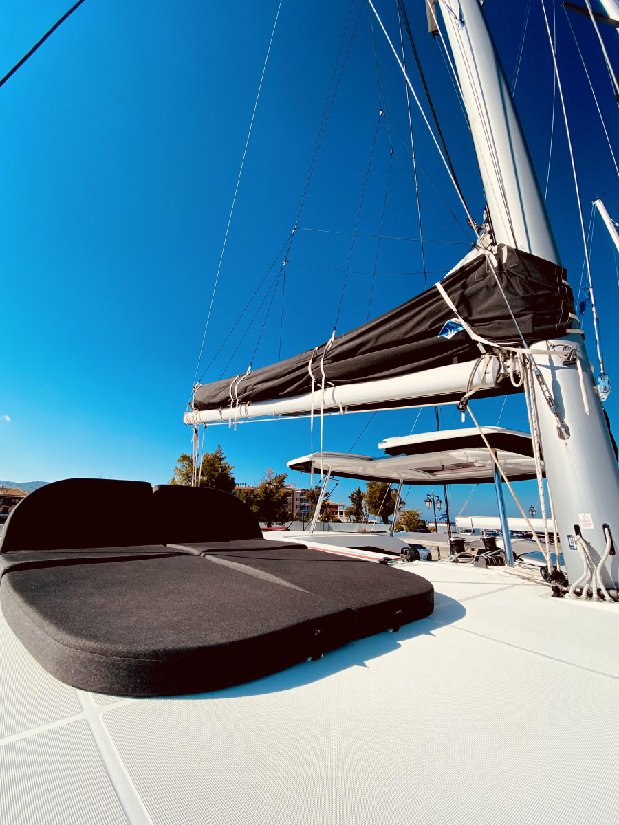 Lagoon 42 — photo 4