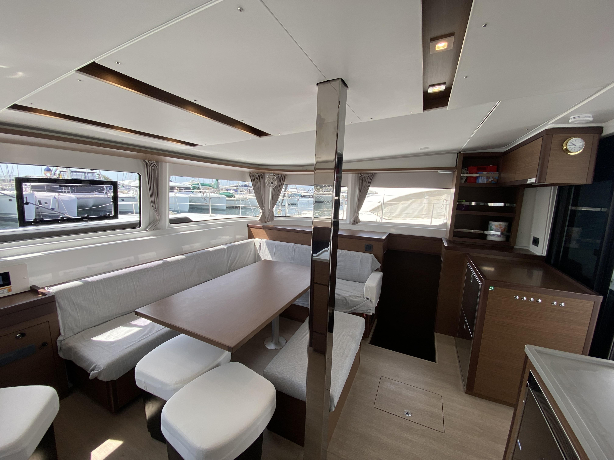 Lagoon 46 — photo 10