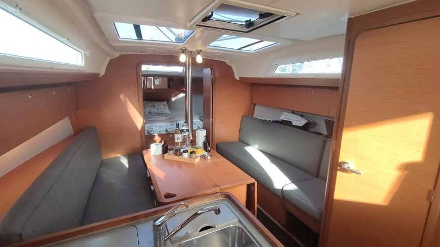 Dufour 360 3 Cabin (Gracia)  - 5
