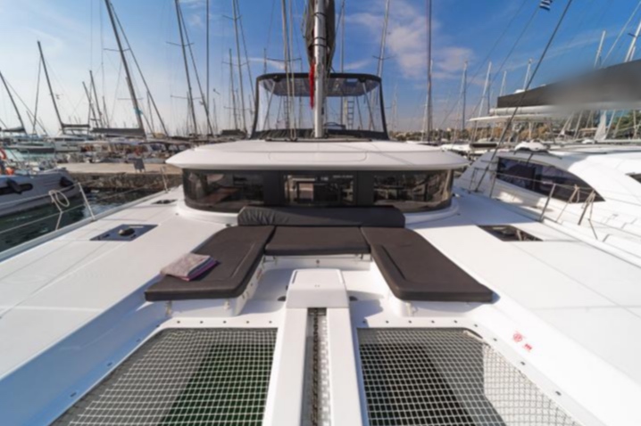 Lagoon 46 — photo 2