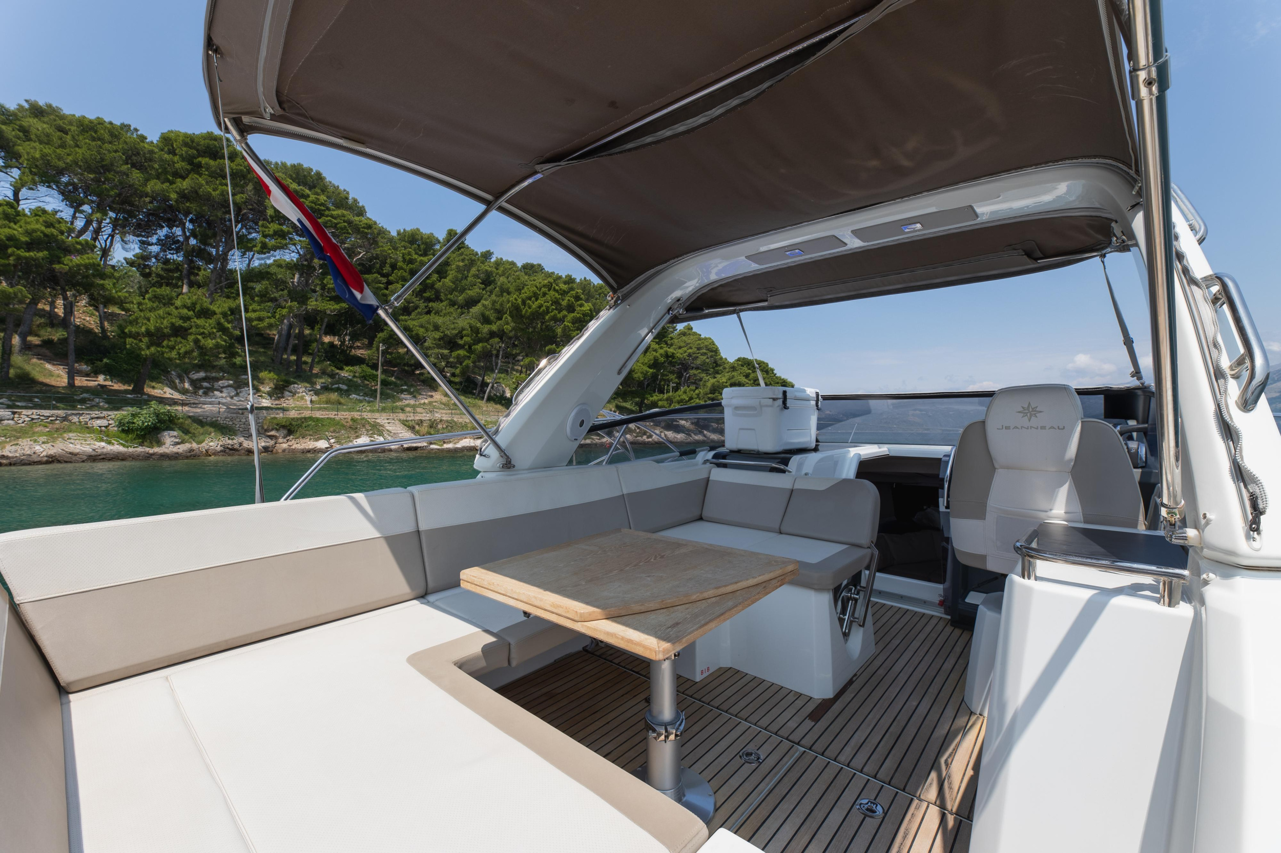Photo #2 - Jeanneau Leader 30 (Leader 30) in Dubrovnik - 20644