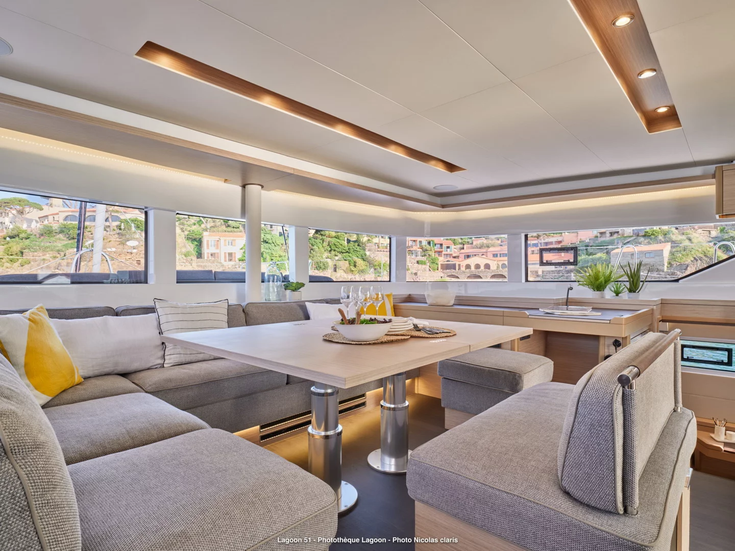 Lagoon 51 (Mythos) Interior image - 9