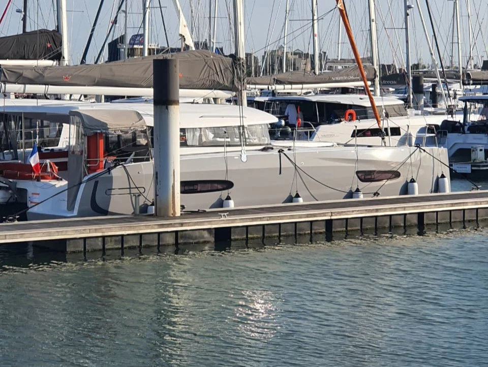 Excess 14 (LAS OLAS)  - 2
