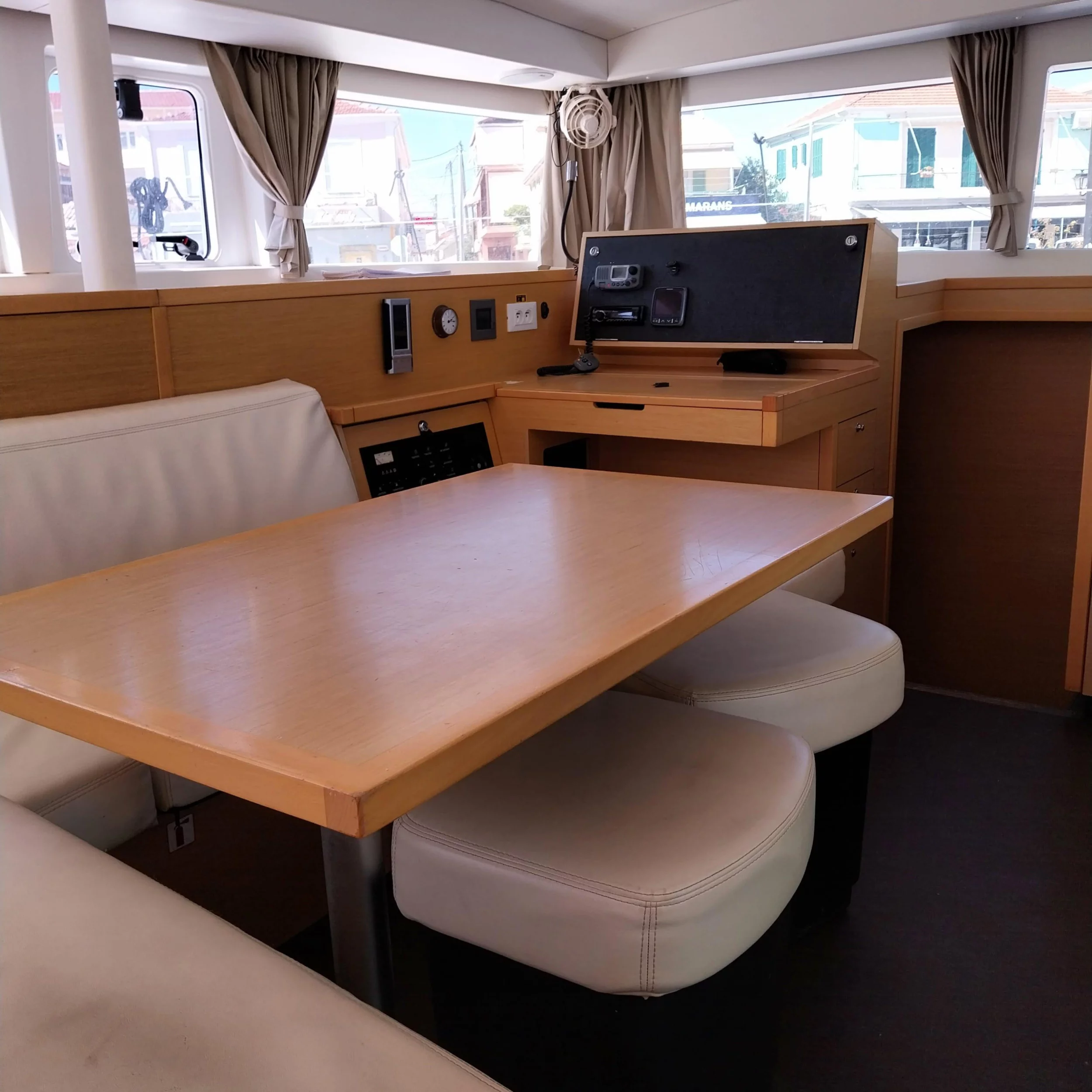 Lagoon 400 S2 (Footprints)  - 14