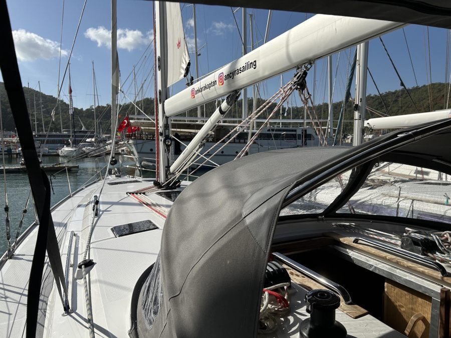 Bavaria 46 Cruiser — photo 9