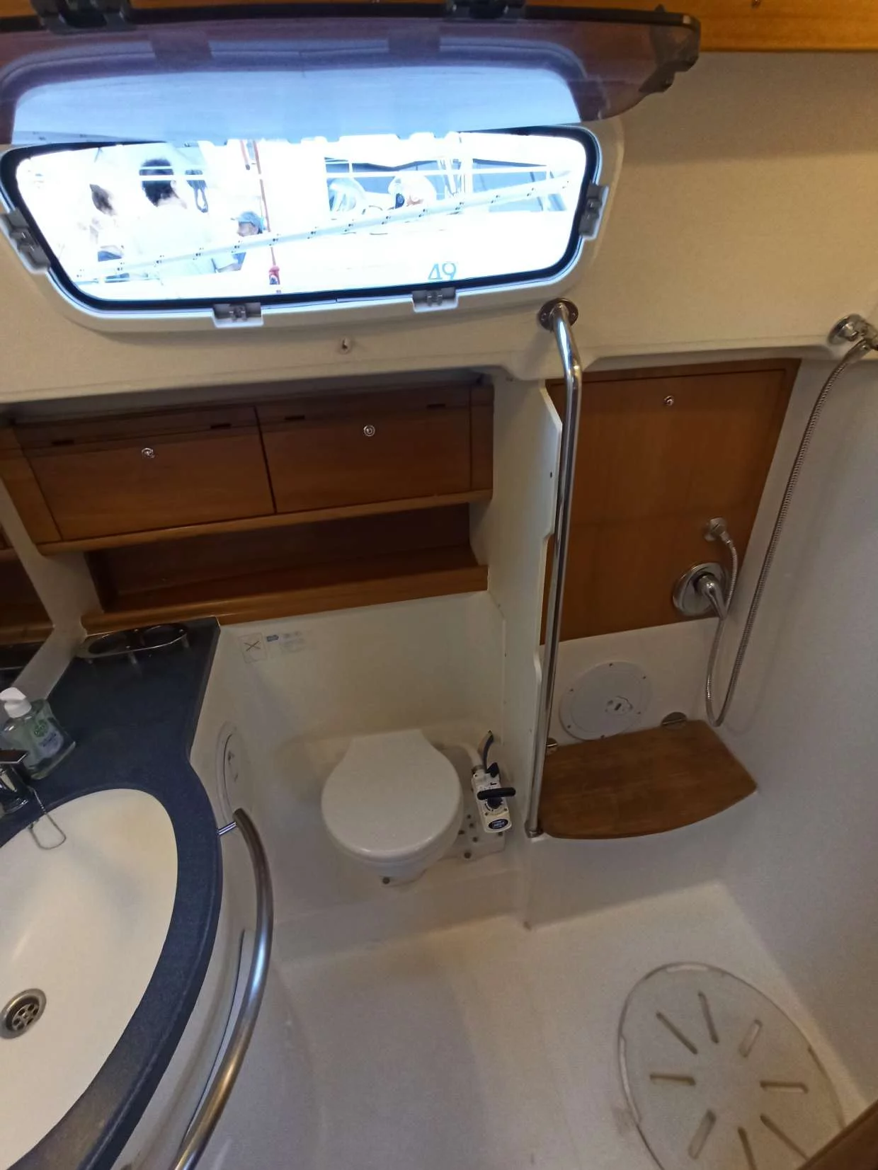 Bavaria 46 Cruiser (Lila)  - 9