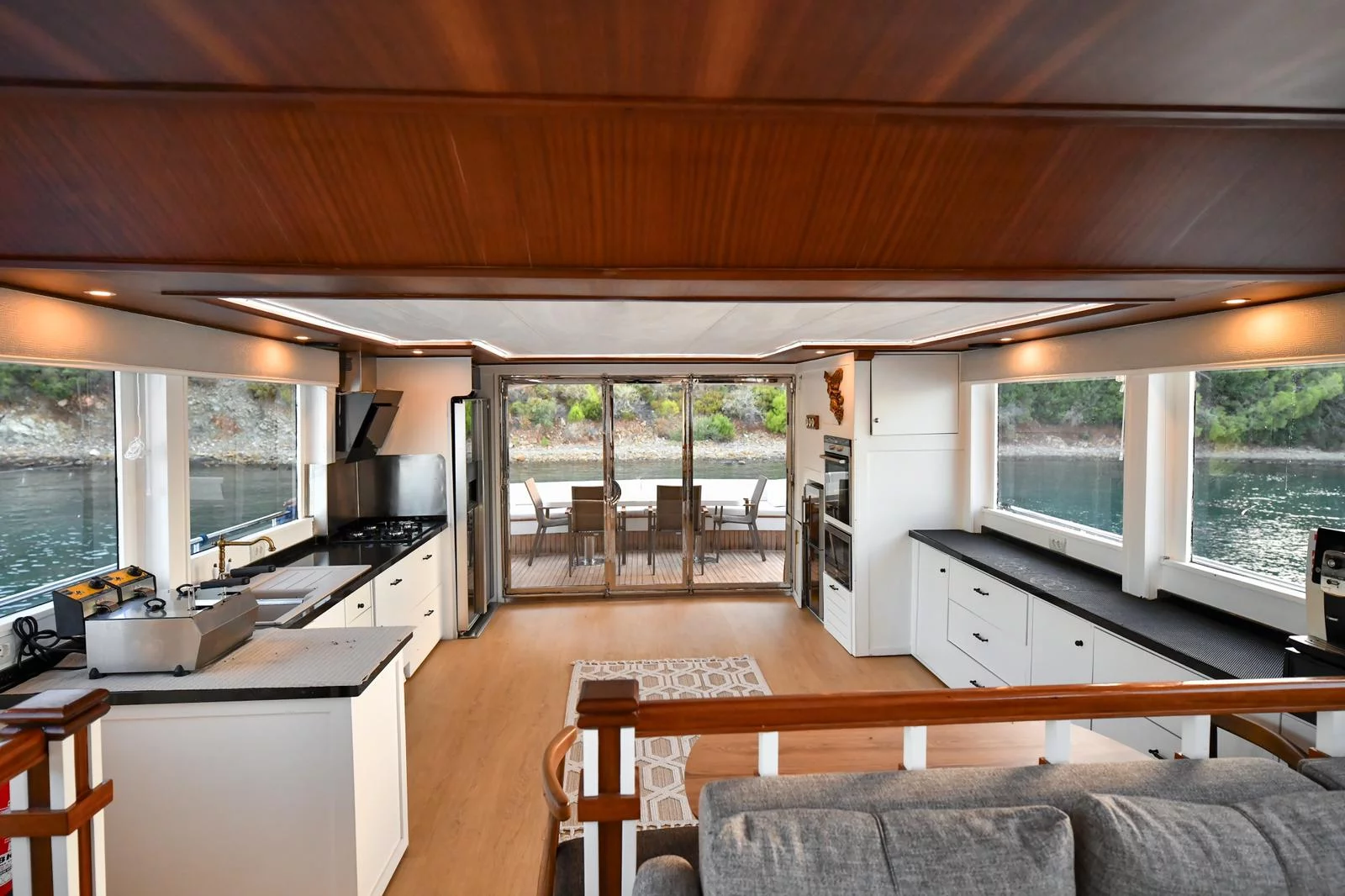 Custom built Motoryacht (Ruzanna 1)  - 2
