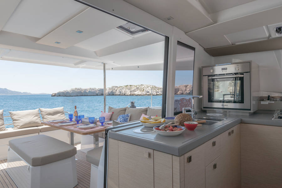 Photo #5 - Fountaine Pajot Astréa 42 (Sirius 1) en Marmaris - 20824