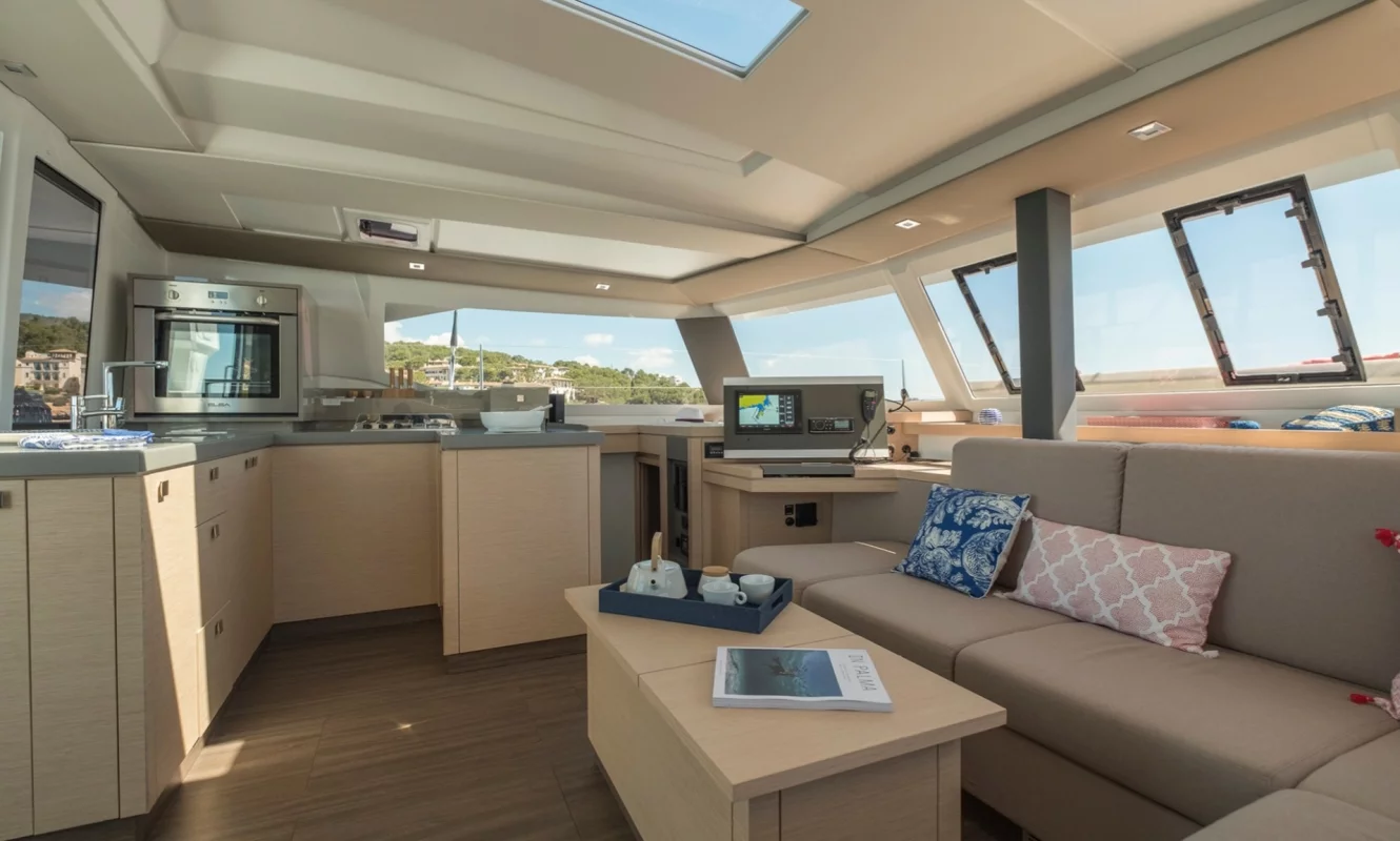 Fountaine Pajot Astréa 42 (Sirius 1)  - 28