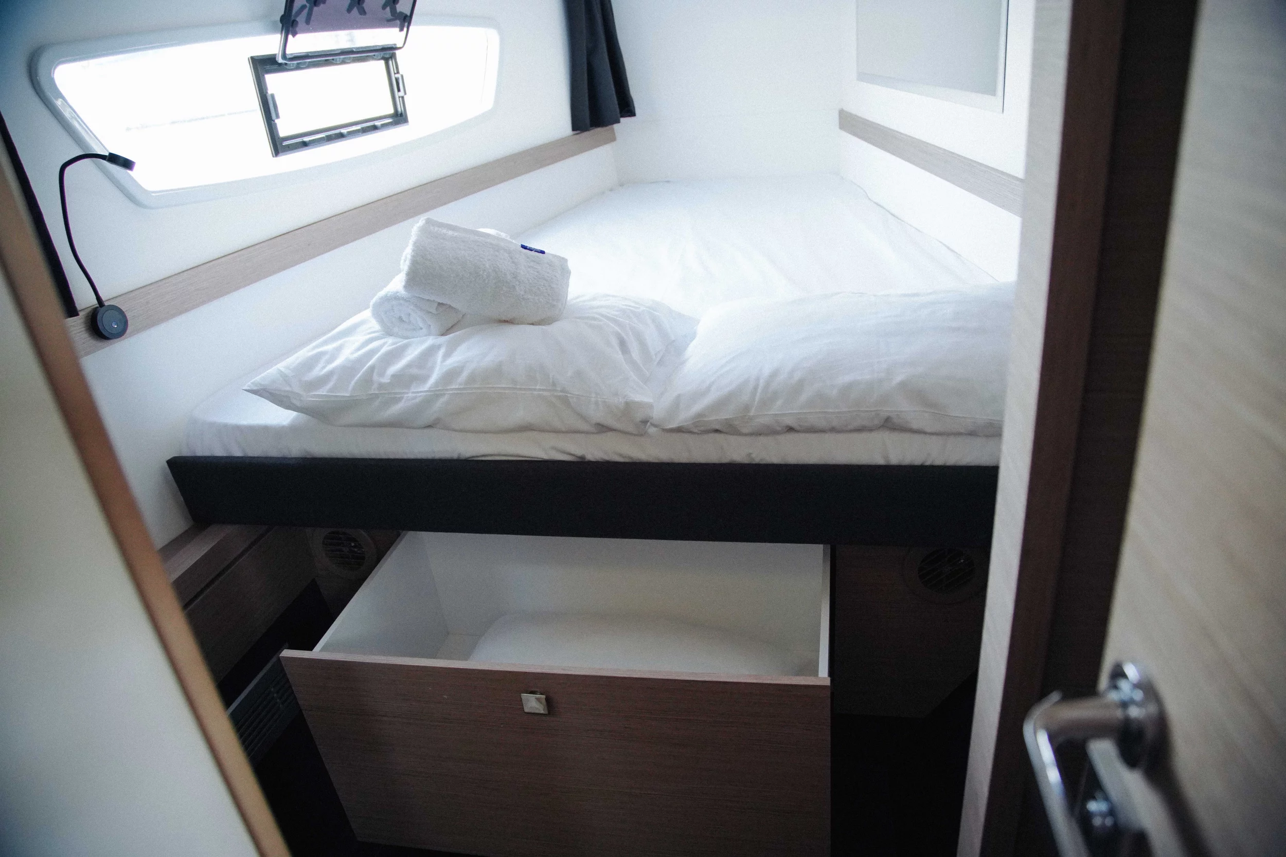 Isla 40 ( & Watermaker & - 4+1 Cabins/4 Heads) (Anasa)  - 2