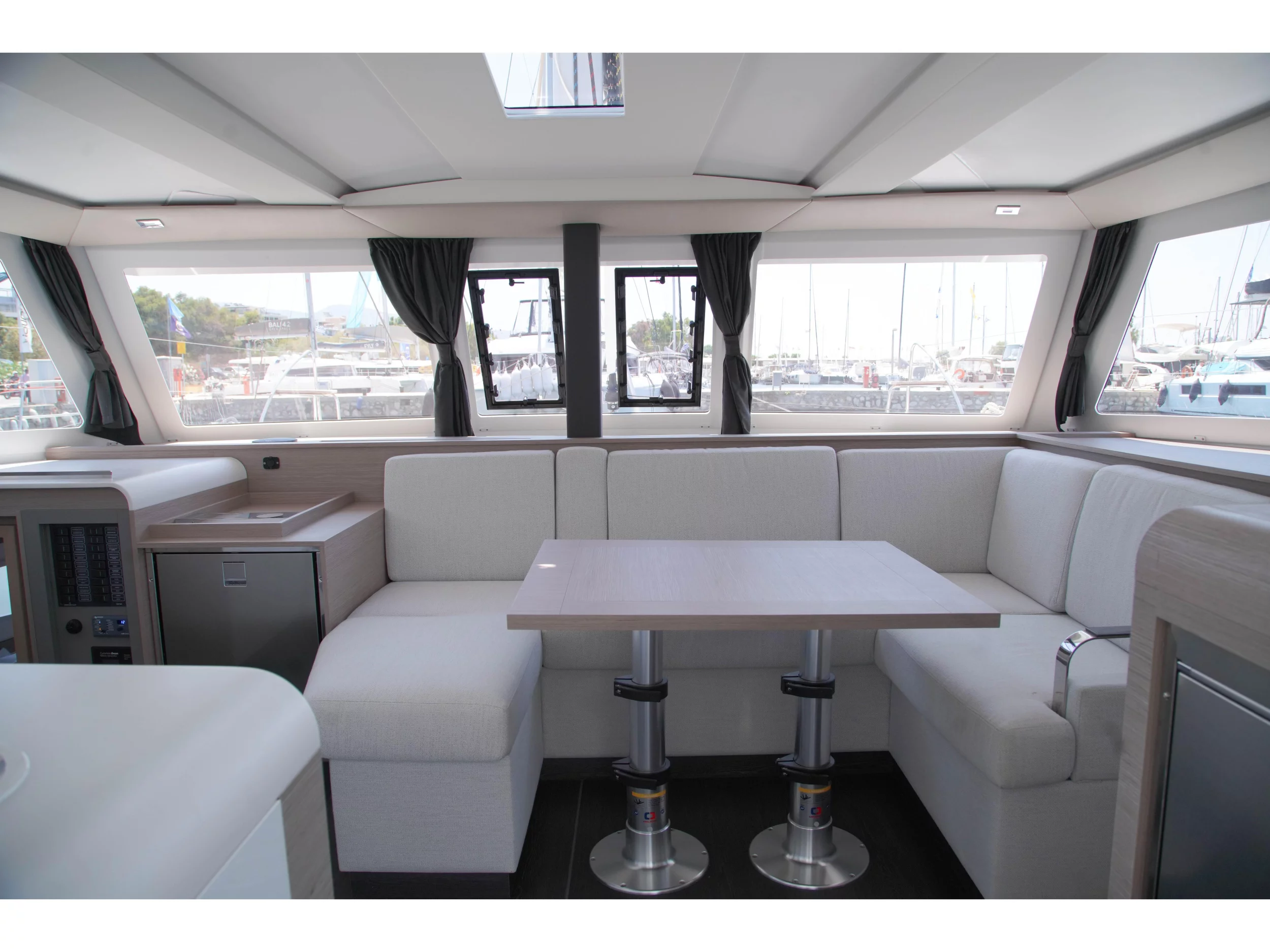 Isla 40 ( & Watermaker & - 4+1 Cabins/4 Heads) (Anasa) Interior image - 28