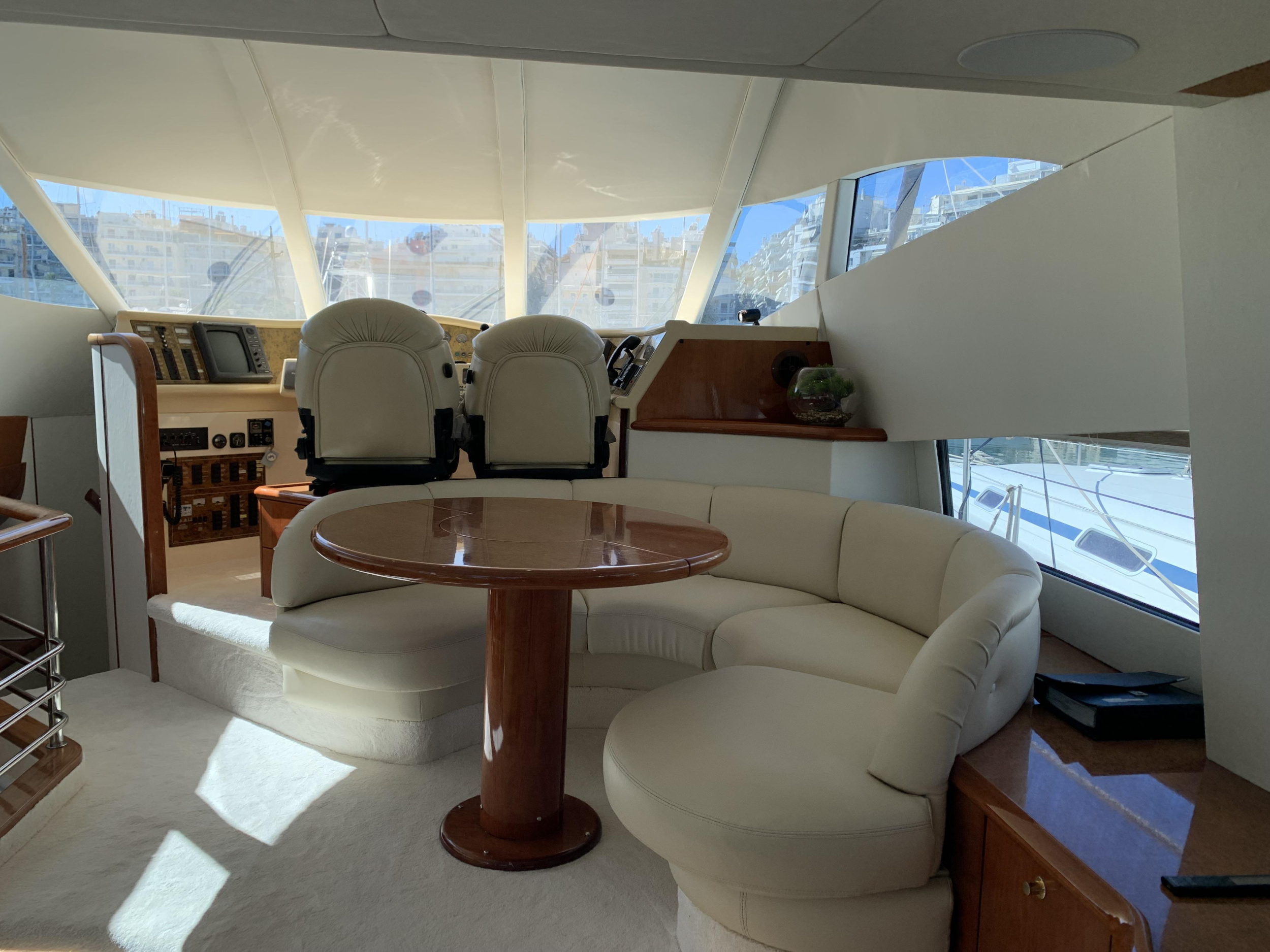 Photo #9 - Fairline Squadron 52 (Bliss) in Athens - 20876