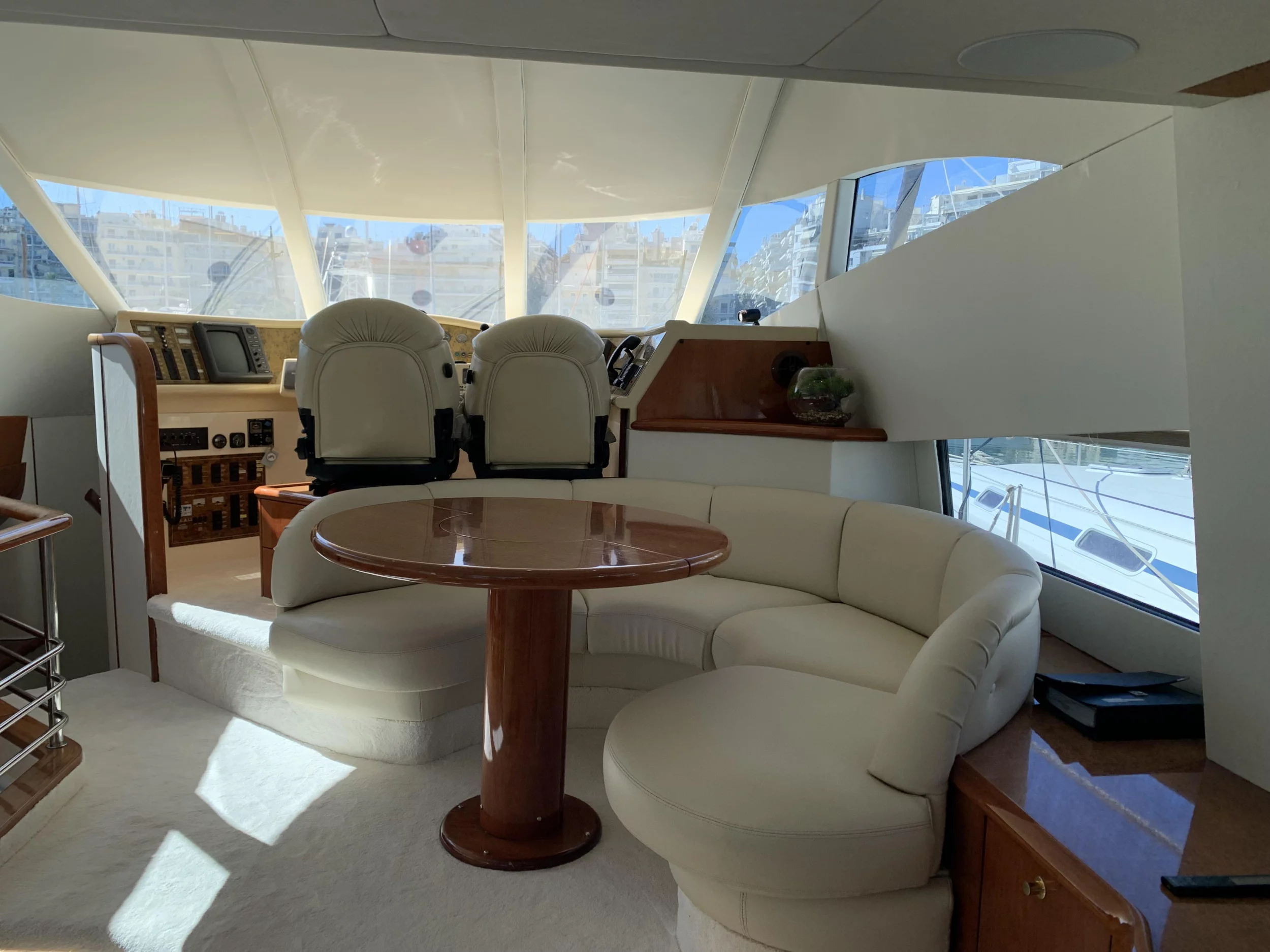 Fairline Squadron 52 (Bliss)  - 8