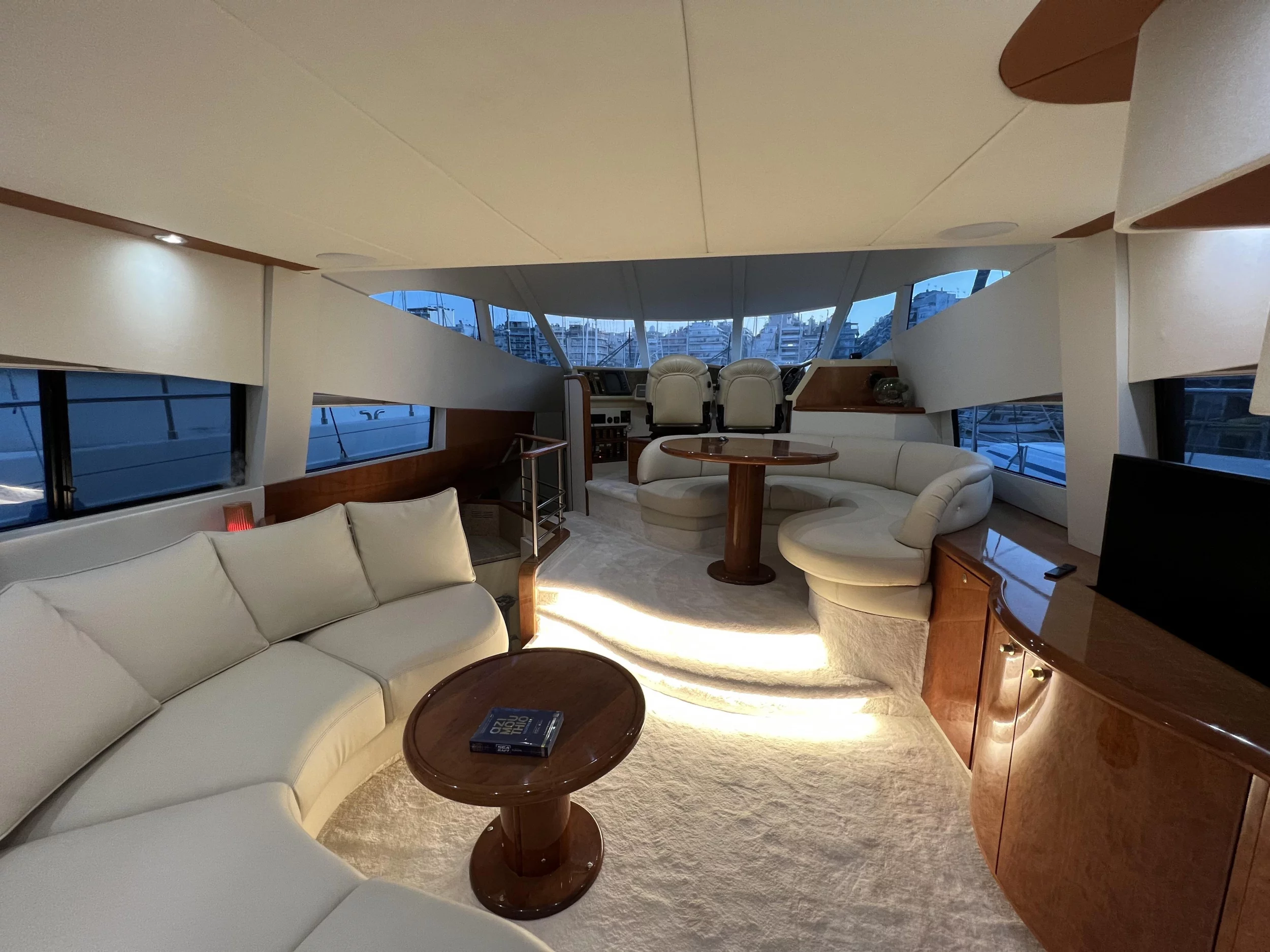 Fairline Squadron 52 (Bliss)  - 3