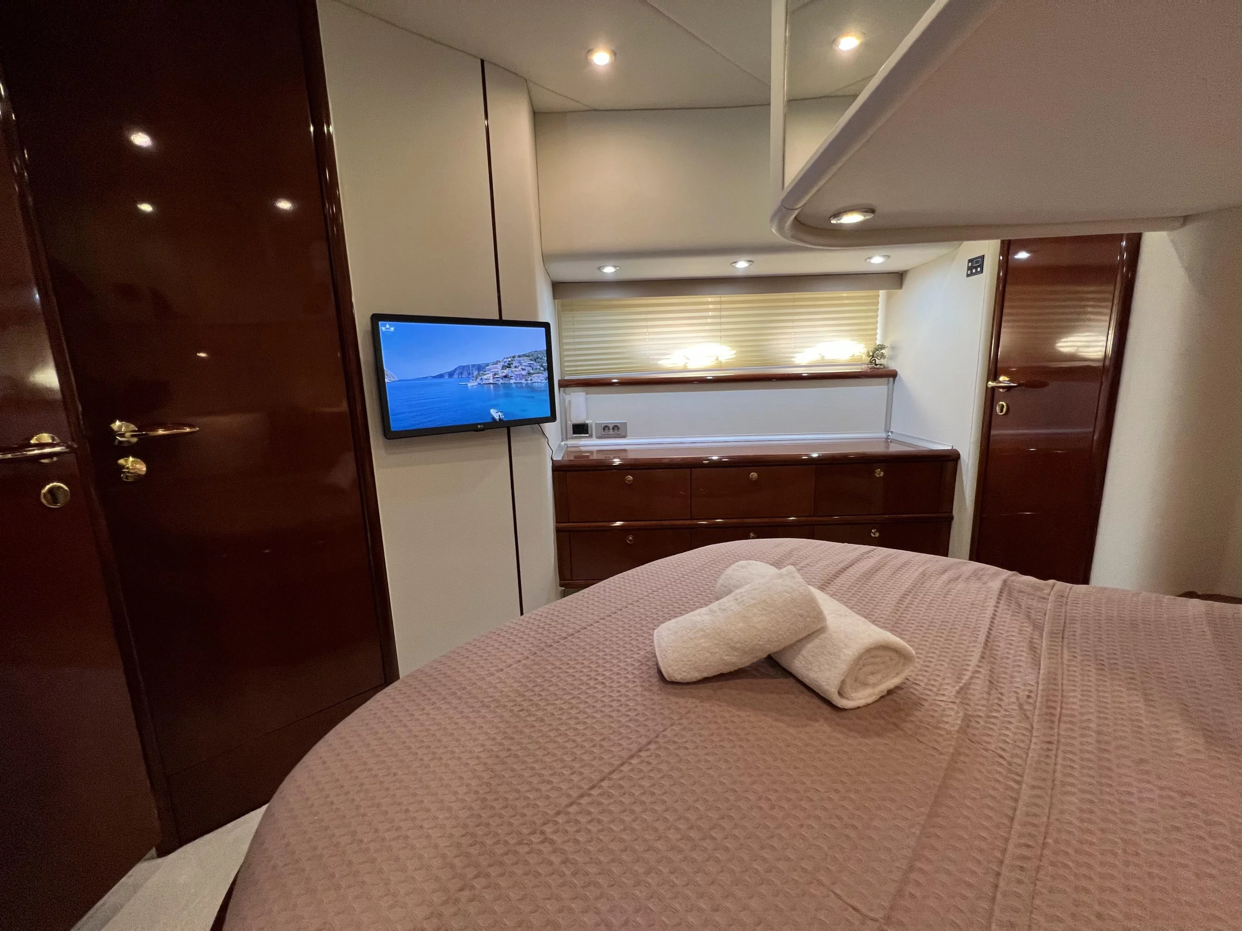 Fairline Squadron 52 (Bliss)  - 10