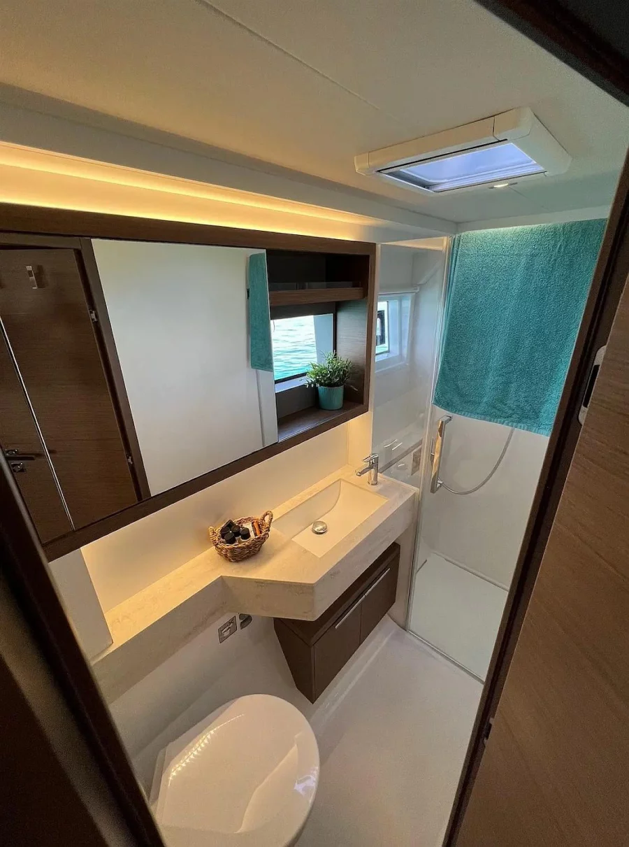 Lagoon 50 (Sophia)  - 7