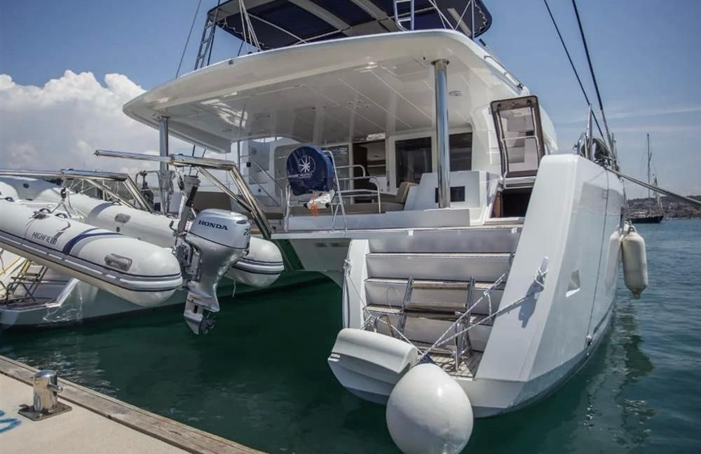 Photo #13 - Lagoon 52F (Jolie) in Sant Antoni de Portmany - 61397