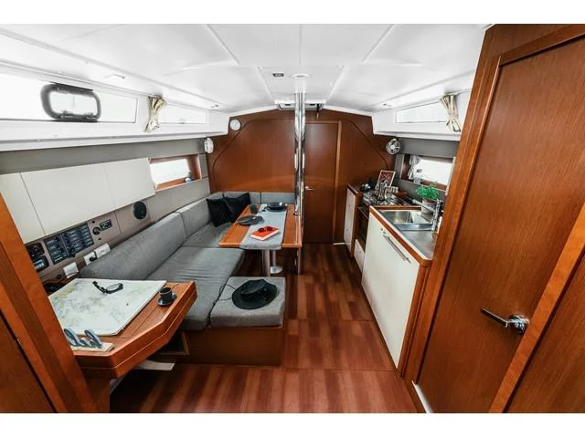 Oceanis 38 (HAPPY) Interior image - 5