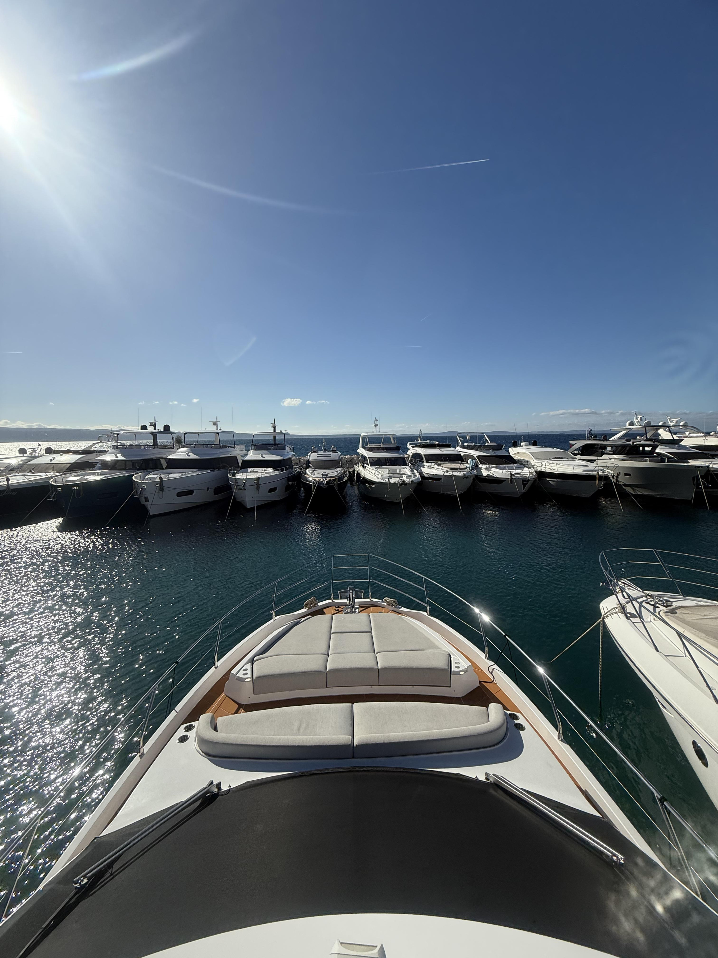 Azimut 53 Fly — photo 16