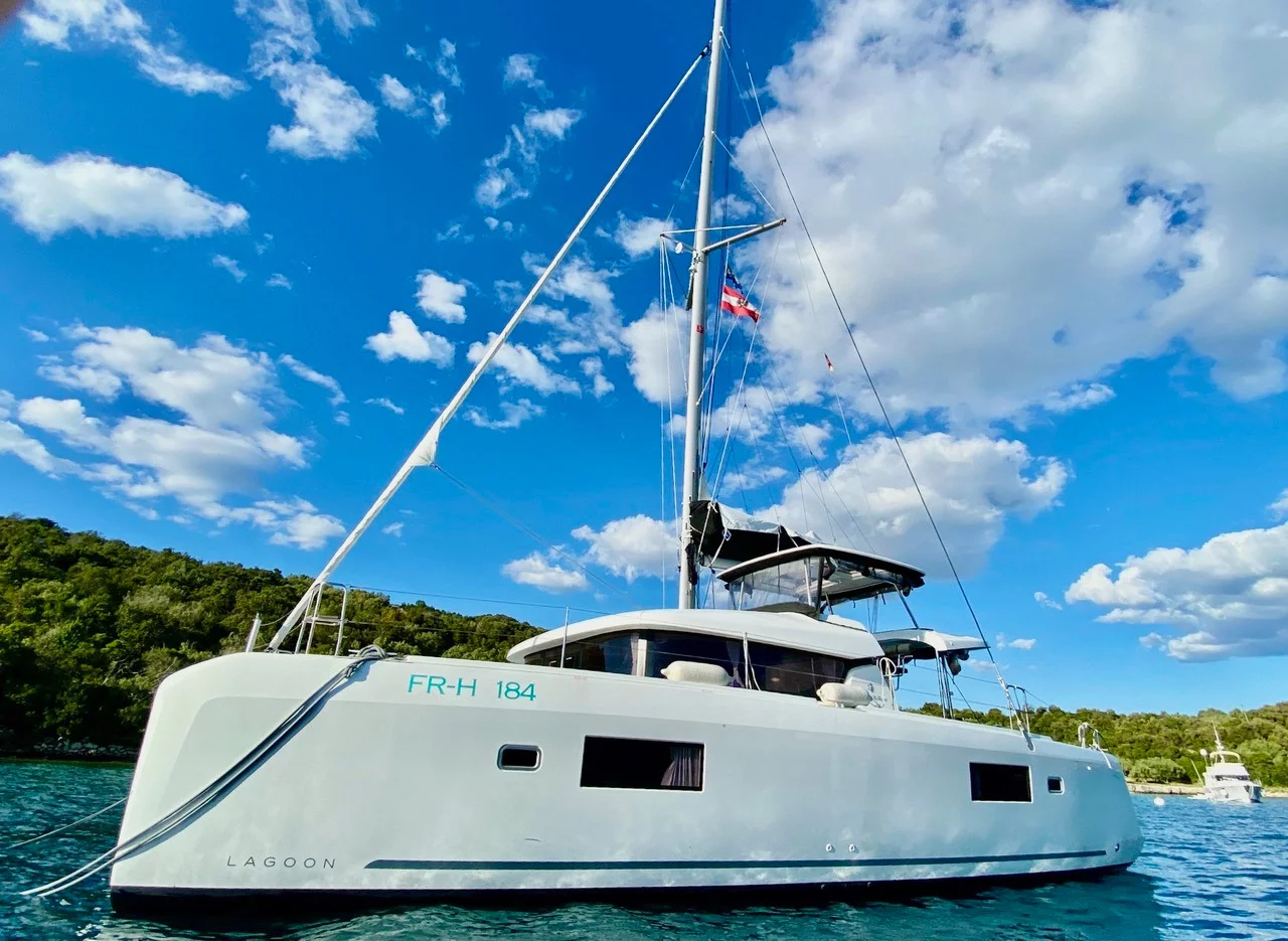 Lagoon 42 (GRAND DELUXE II)  - 1